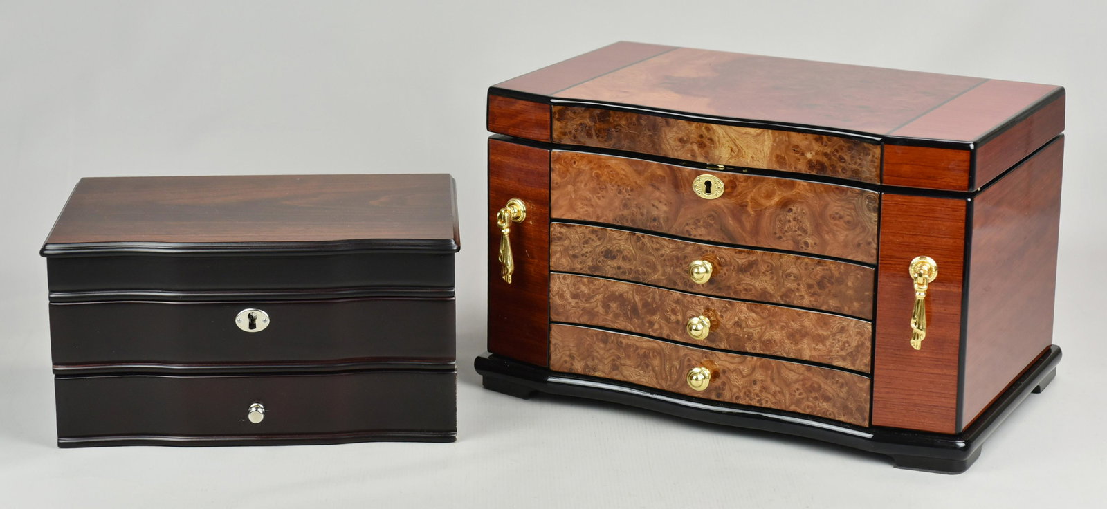 (2) Modern Jewelry Boxes: (2) Modern jewelry boxes c/o NWOT Mele and Co. lift lid single drawer jewelry box with silver tone hardware and key, 11-1/2"x7-1/2"x6" and oversized faux burl lacquer lift lid jewelry box with 3 drawe