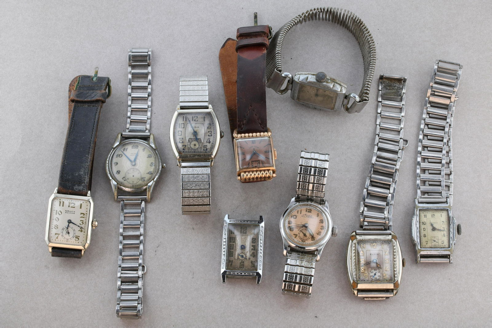 Vintage Wrist Watches: Mixed lot of Vintage 1930's- 1950's Wrist watches C/O; Elgin, Mido, and others.