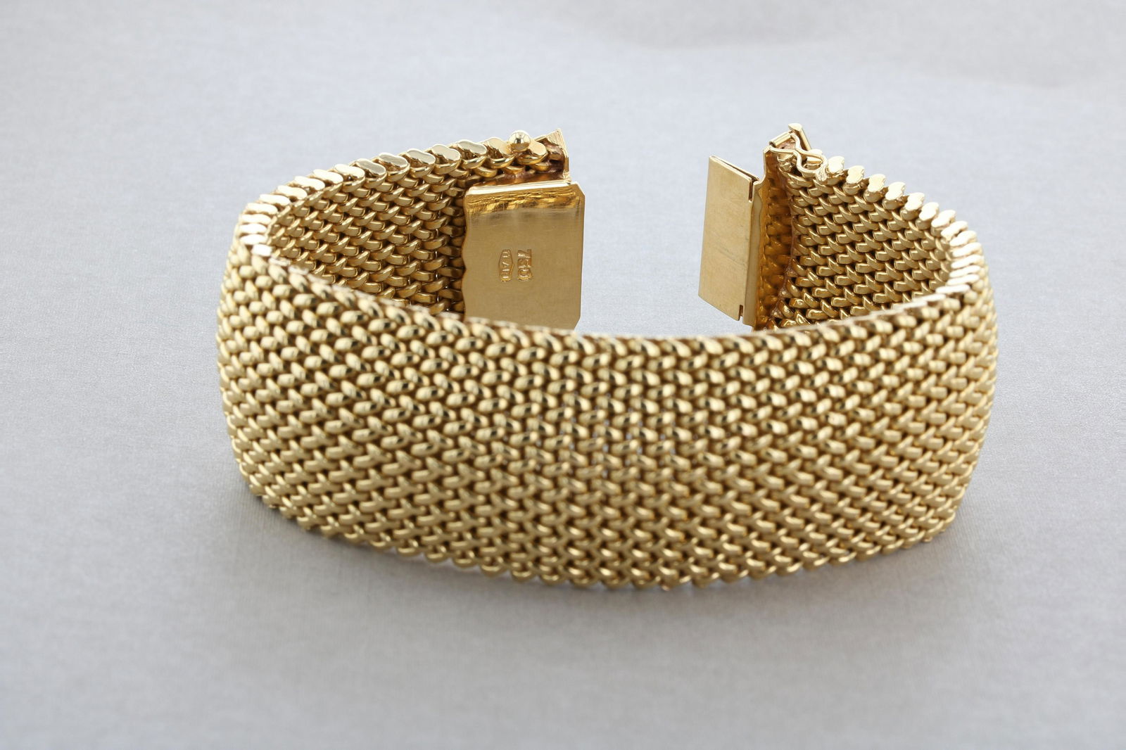 Rare and Exquisite 18K Wide Statement Bracelet (1 of 2)