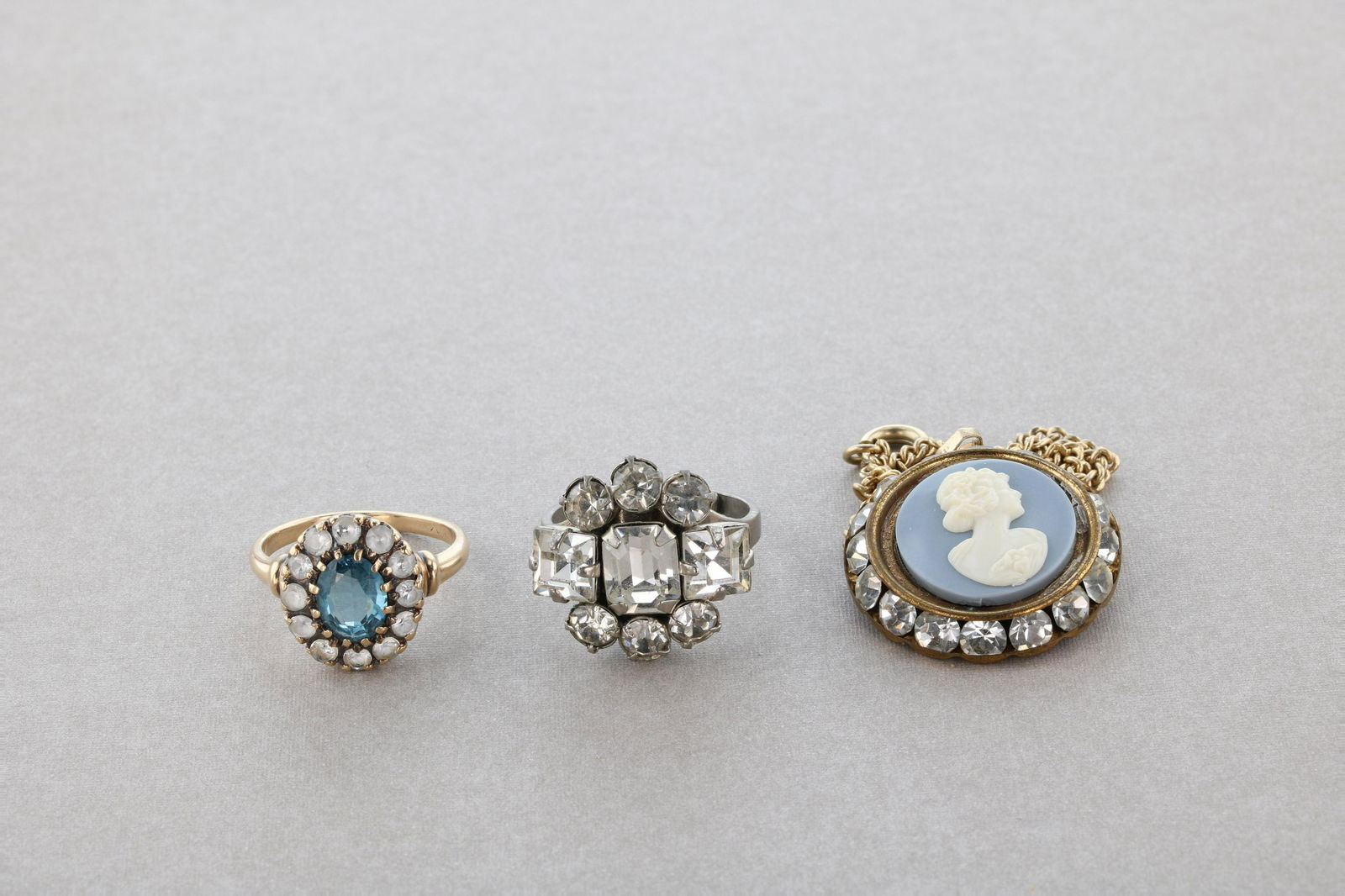 (3) Pc Lot of Vintage Jewelry (1 of 2)