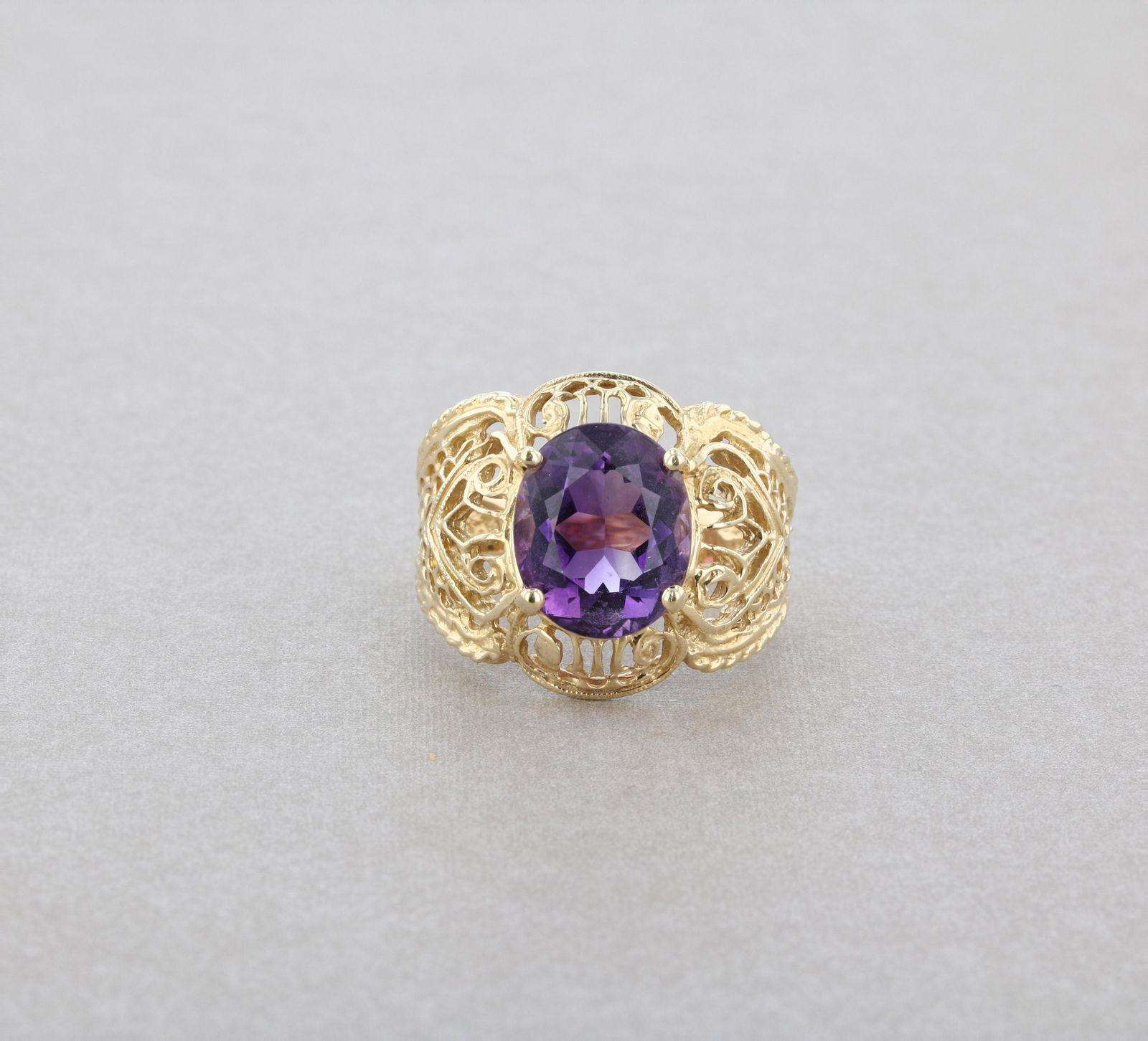 14K Yellow Gold Amethyst Ring (1 of 2)