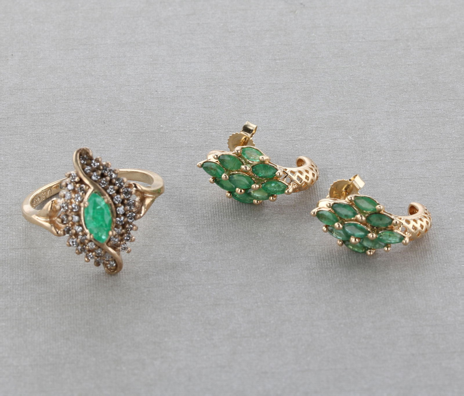 14K Yellow Gold Emerald Earring and Ring Set (1 of 1)