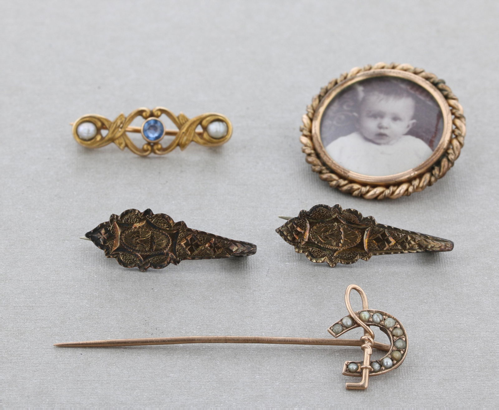 (5) Pc 14K Brooch and Pins (1 of 3)