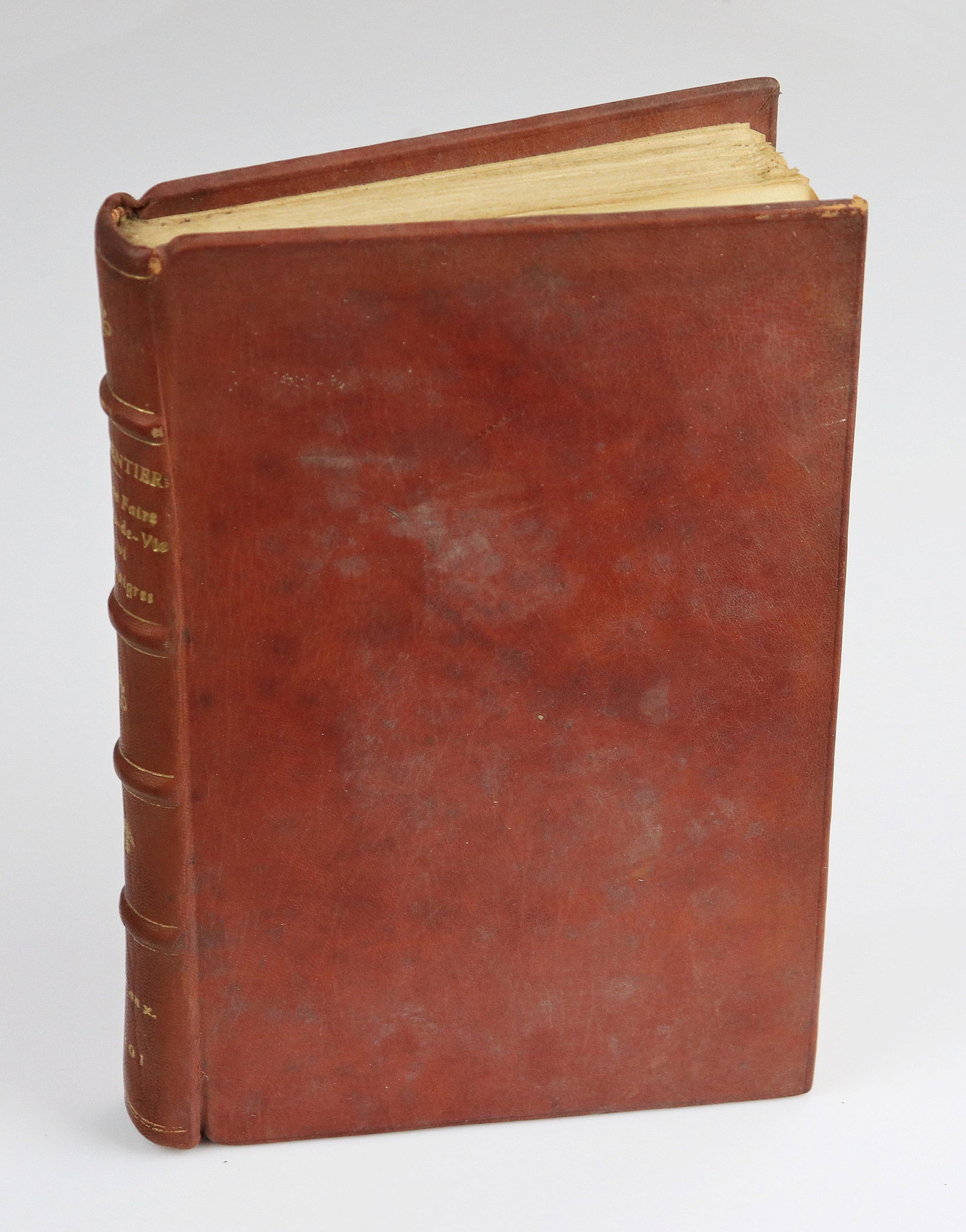"" l'Art de faire les eaux-de-vie", Chaptal 1801: Antoine Augustin Parmentier " l'Art de faire les eaux-de-vie, d'apres la doctrine de Chaptal" (Paris, 1801); 8vo 1st Ed, French language printing with folding table & 5 plates, rebound. Title translat