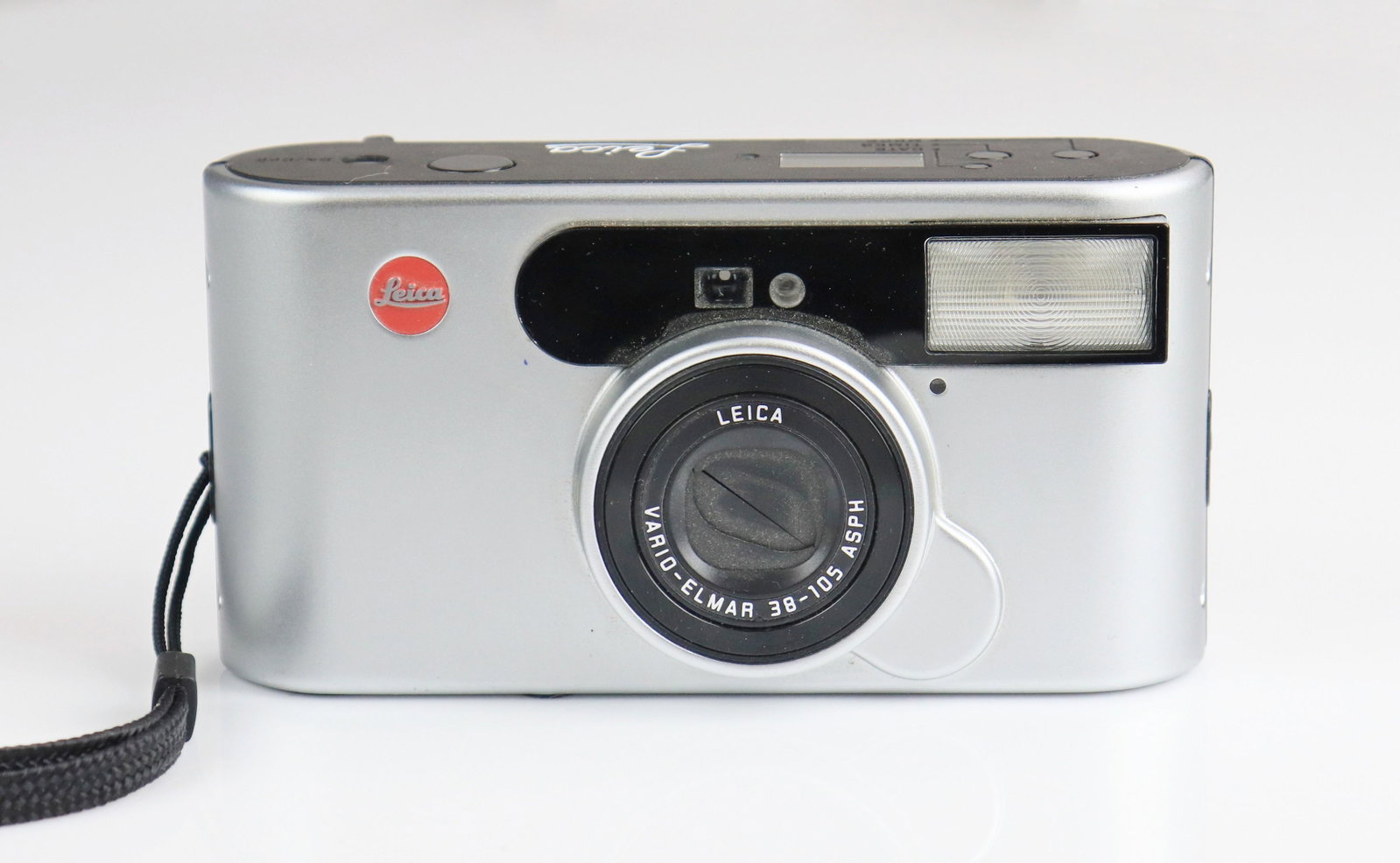 Leica C1 Vario-Elmar 35mm Point and Shoot: Leica c1 vario-elmar 38-105 asph 35mm point and shoot camera. Very good cosmetic condition, battery tested, turns on flash and shutter fire. LCD display in good condition.