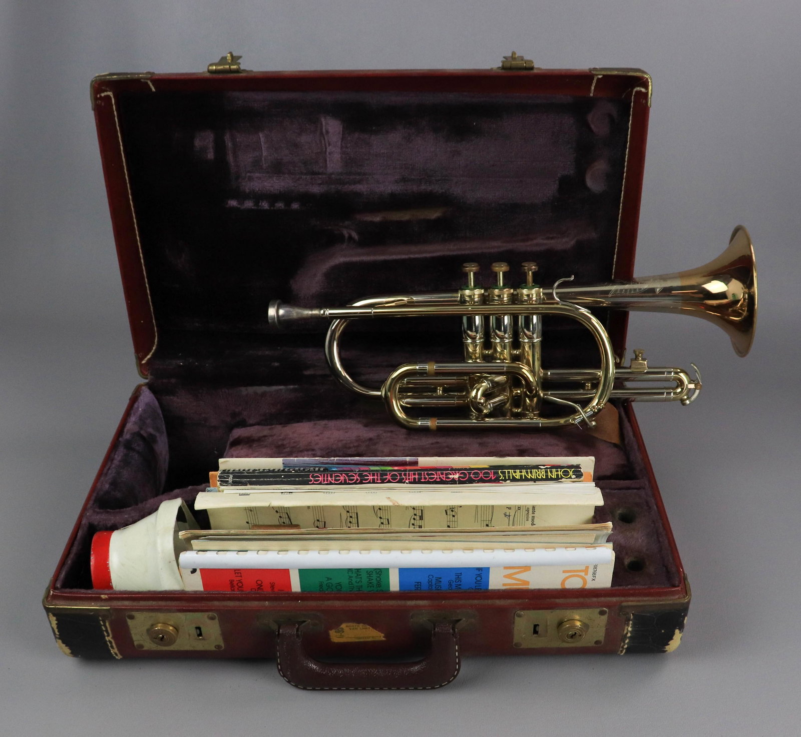 Olds Special Brass Cornet: Olds Special brass cornet, Fullerton CA, serial number 440188, c 1961, with hard case, mouthpiece, lyre & mute, very good playable condition