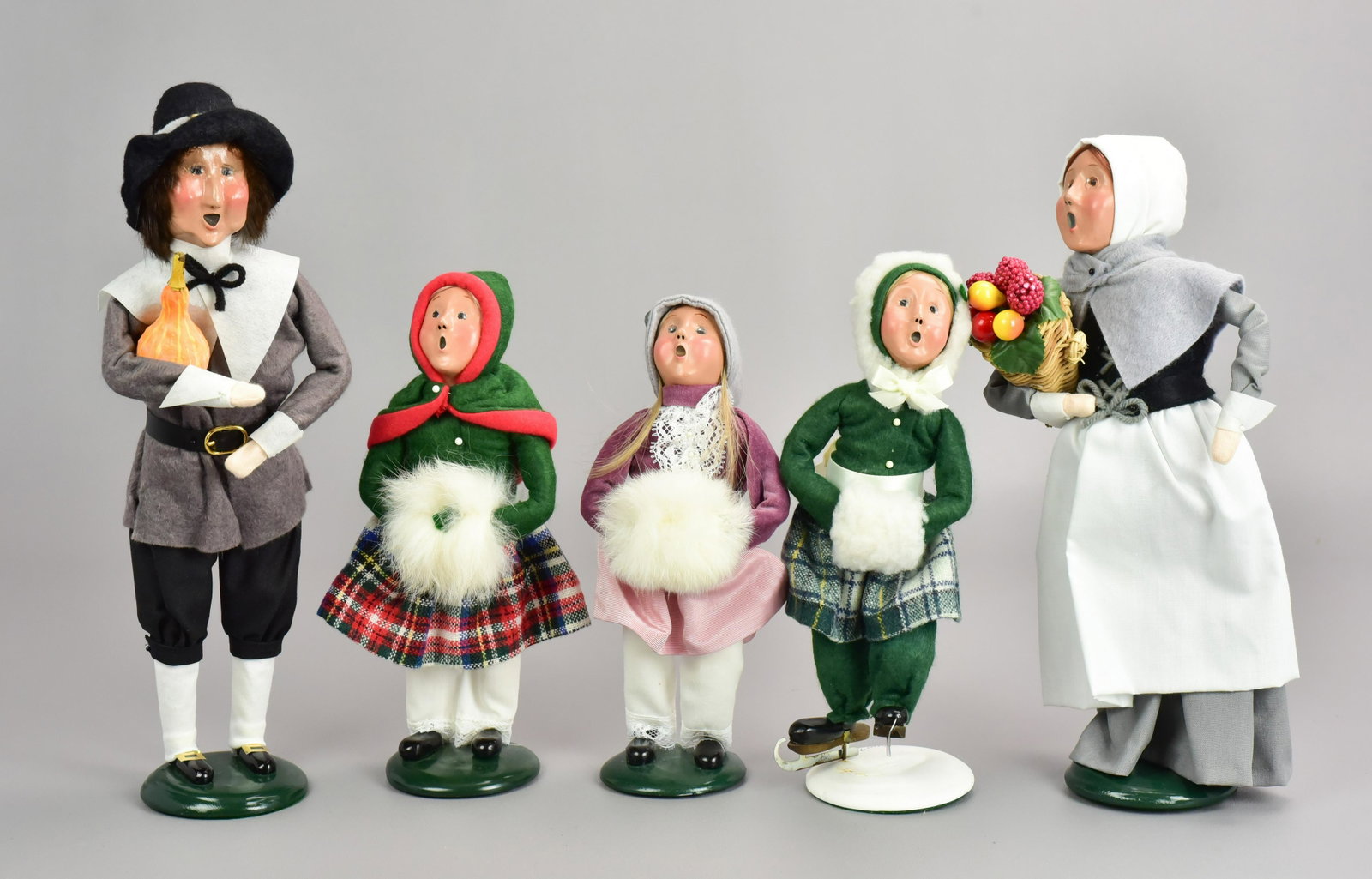 (5) Byers Choice Carolers: (5) Byers Choice Carolers, c/o man & woman Pilgrims, (2) girl singers, girl skater, tallest 13"