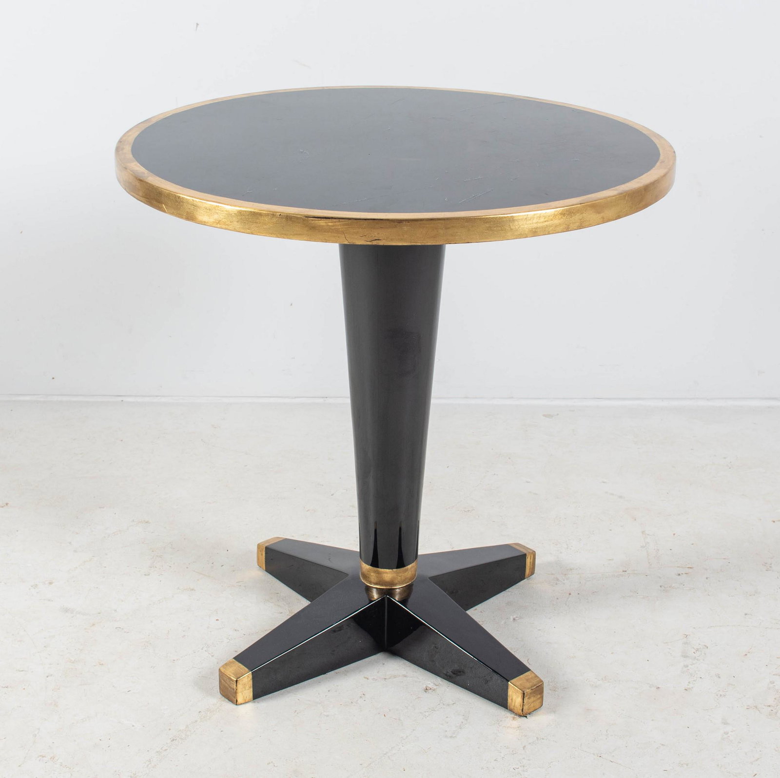 Black and Gilt Lacquer Modern Design Table: Black and gilt lacquer modern design round center table, 30" diameter, 28" high
