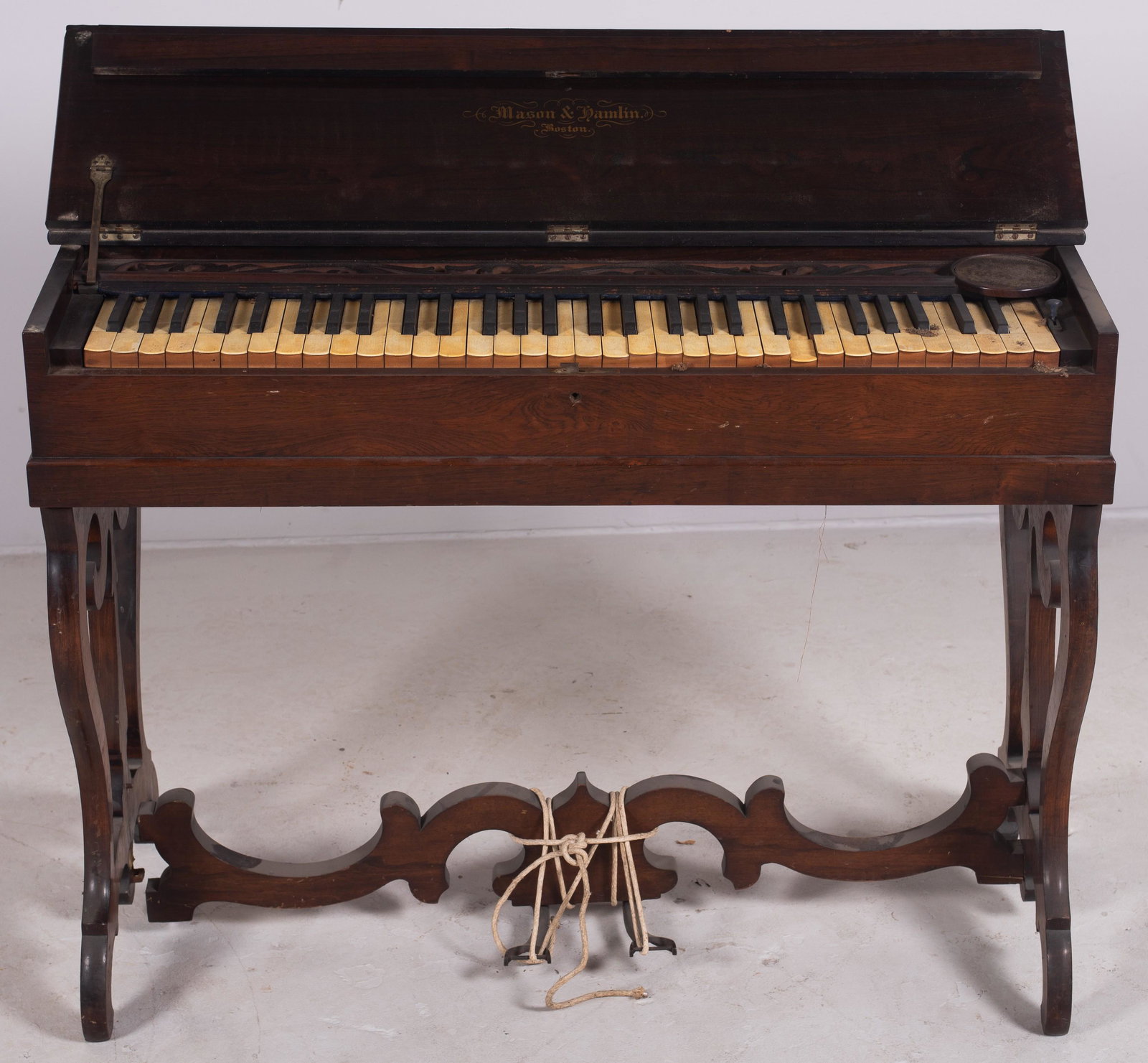 Rosewood Victorian melodian: Rosewood Victorian melodian, c 1840-60, 37" w, 17 3/4" w
