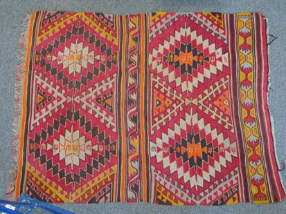 19: 5.0 x 5.11 Kilim: 5.0 x 5.11 Kilim