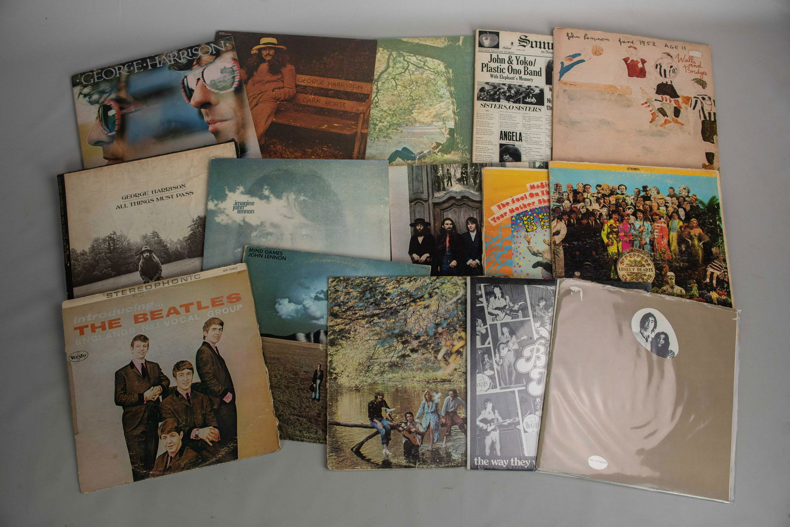 (15) Beatles, John Lennon and George Harrison vinyl: (15) Beatles, John Lennon and George Harrison vinyl record group, with all titles included as follows --- The Beatles "Magical Mystery Tour" --- The Beatles "Sgt. Pepper's Lonely Hearts Club Band" ---