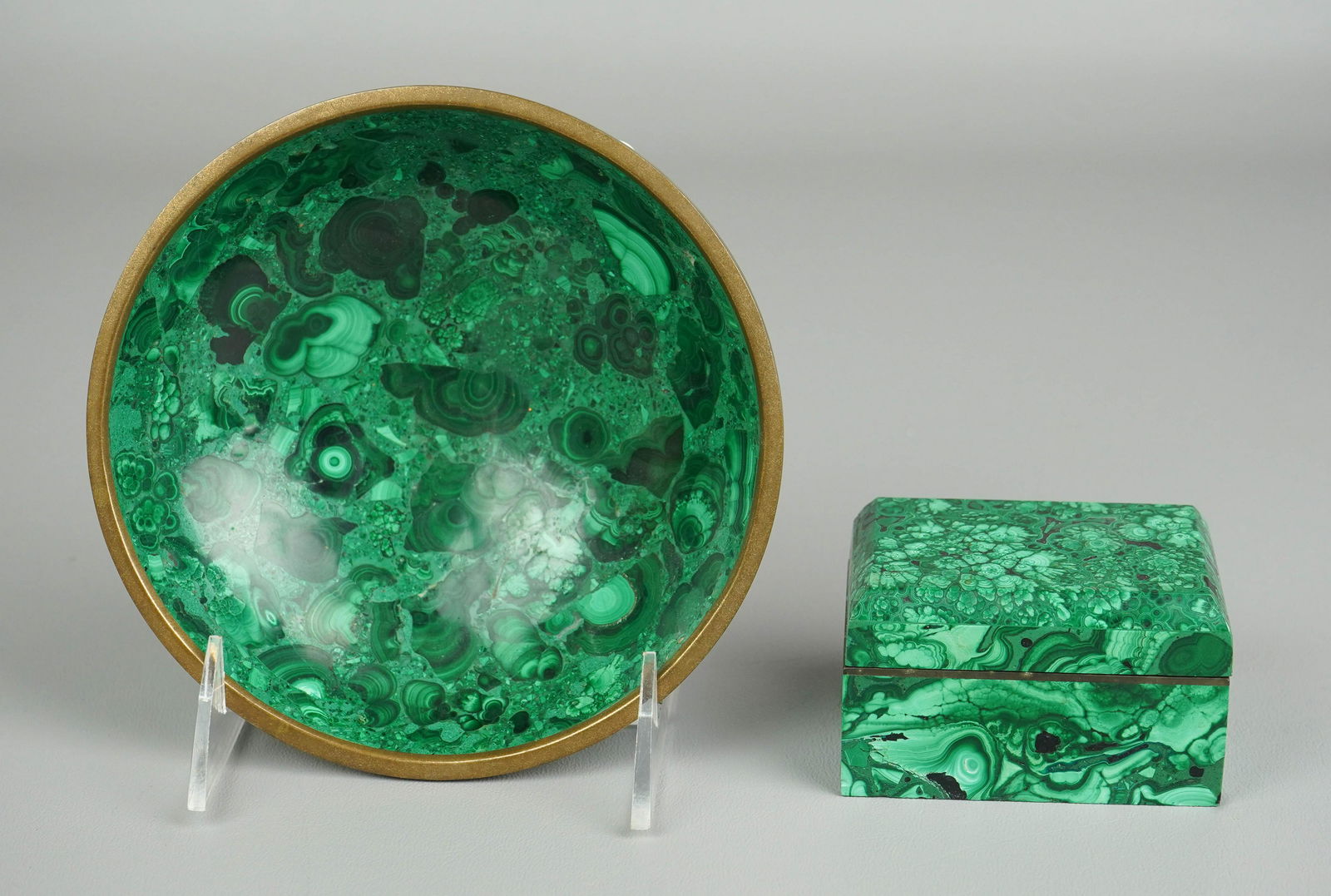 Malachite Bowl & Box: (2) Pcs brass mounted malachite, c/o bowl (5-7/8" dia x 1-3/4" h), and trinket box (3-1/8" x 2-1/4" x 1-7/8" h