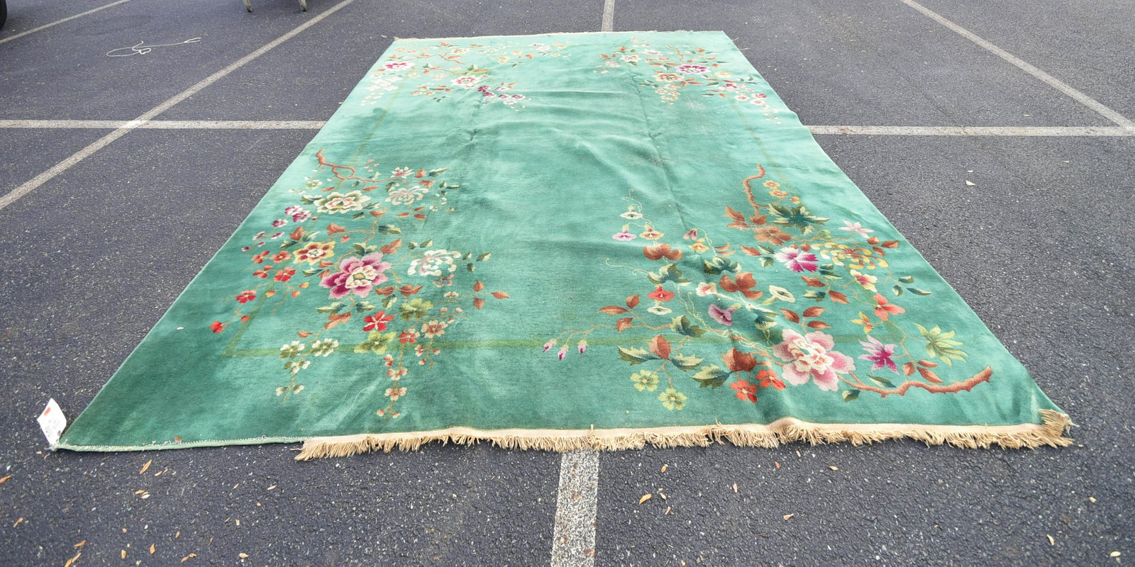 8'9" x 11'6" Chinese Art Deco Rug: 8'9" x 11'6" Chinese Art Deco Rug, areas of wear, low pile