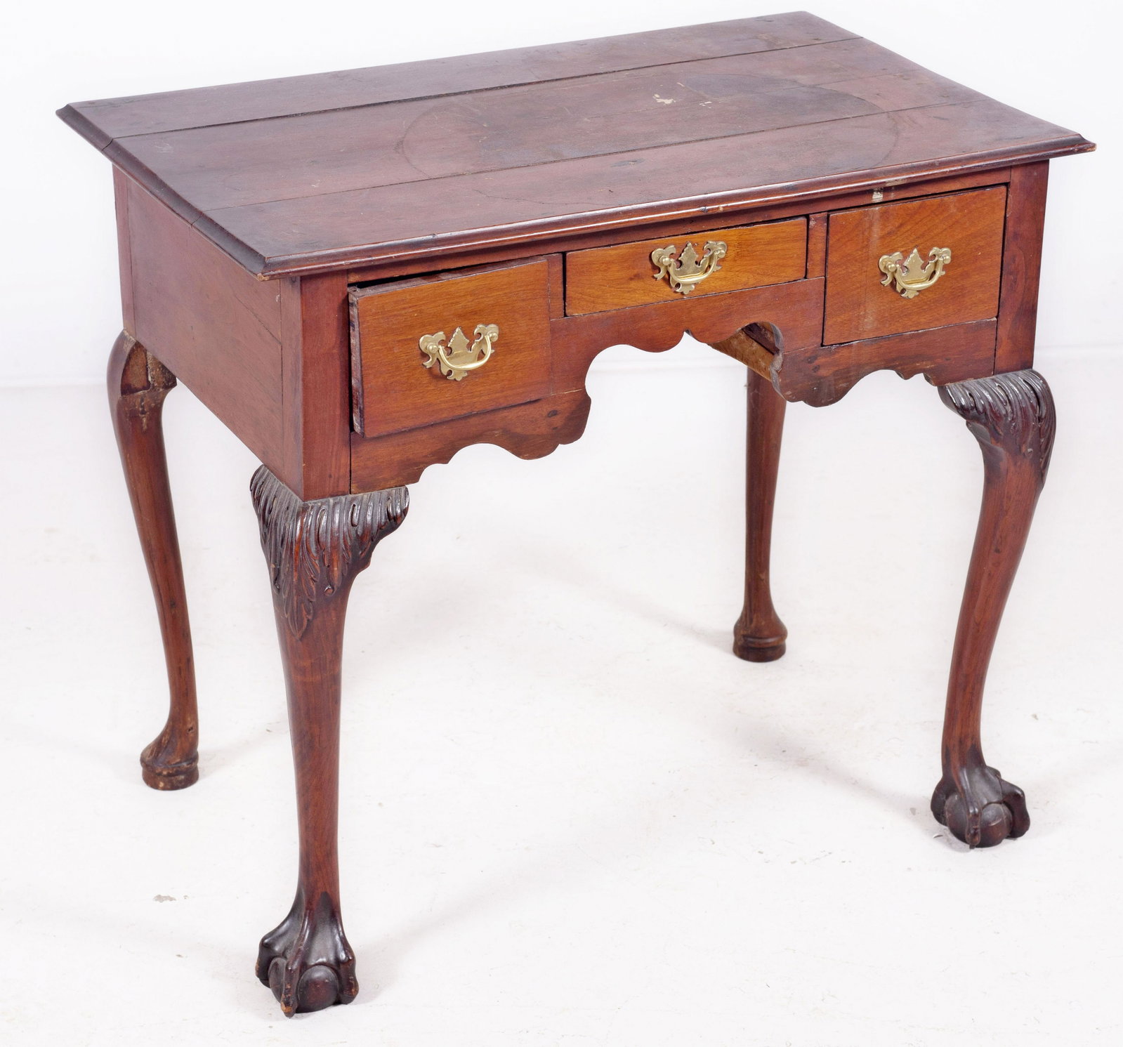 Mahogany Chippendale Georgian dressing table: Mahogany Chippendale Georgian dressing tabl, 18th c, 28" h x 31-1/4" w, water stain on top