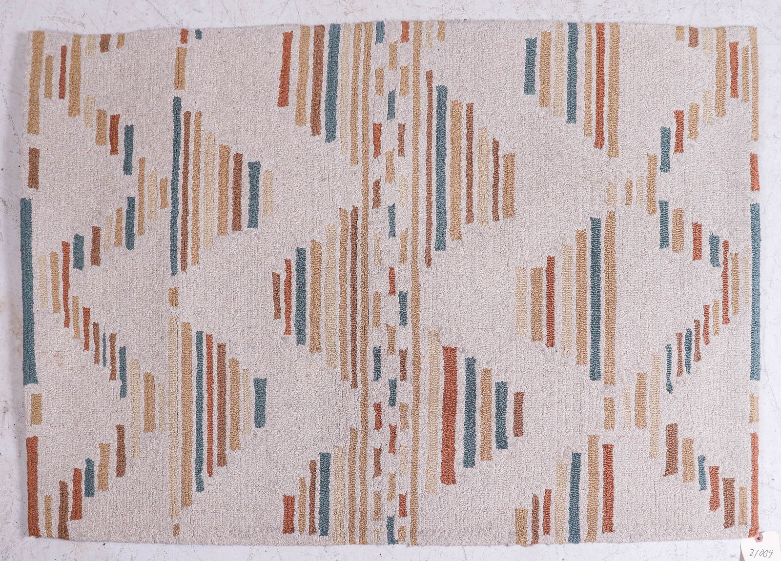 3' X 4'6" Edward Fields Berber Geometric Area Rug: 3' X 4'6" Edward Fields Berber Geometric Area Rug in Wool