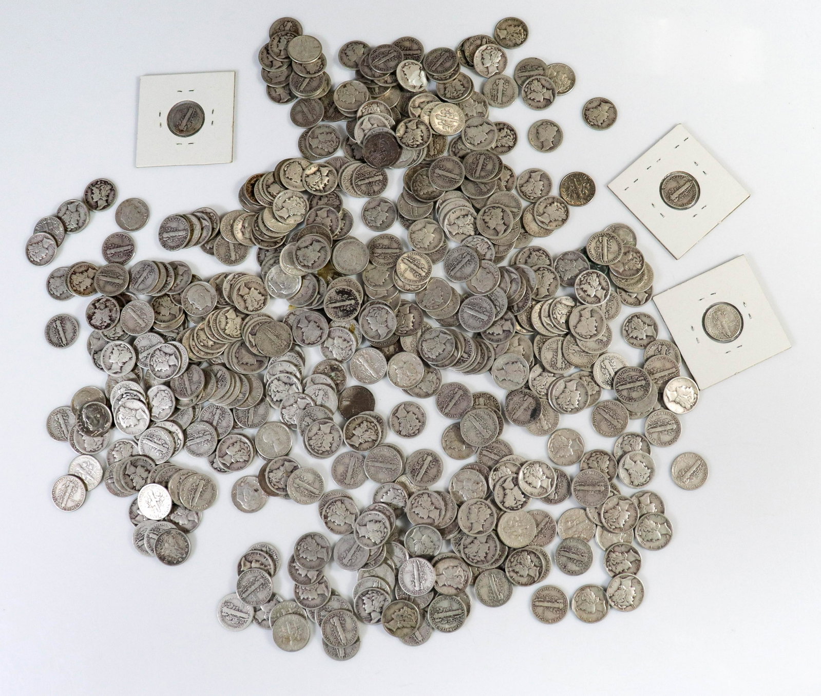 48.10 Face Value 90% Silver Mercury Dimes: 48.10 Face Value 90% Silver Mercury Dimes, unsorted dates and grade