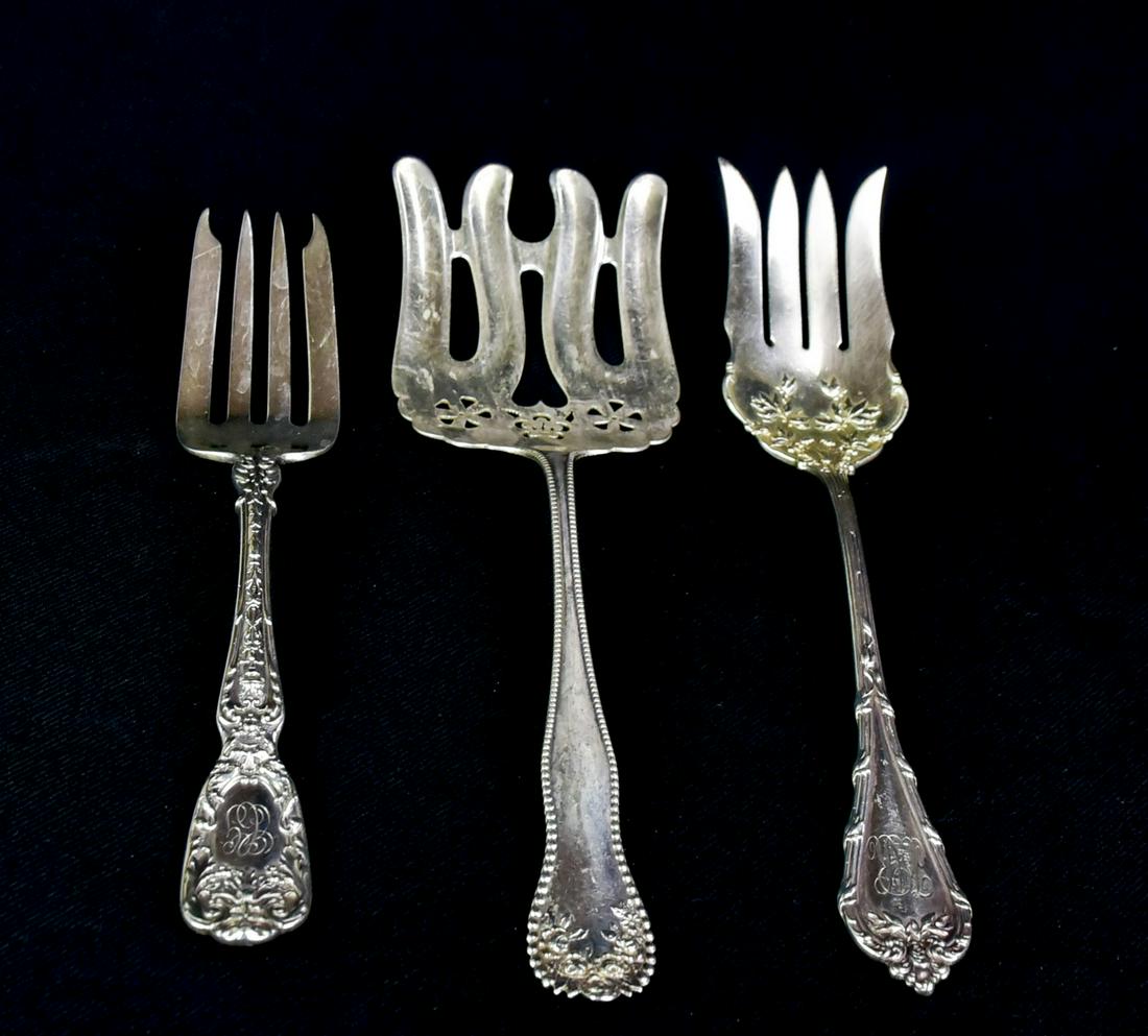 (3) Sterling Silver Serving Forks: (3) Sterling Silver Serving Forks, 8"-9 1/2" long, Durgin, (2) Gorham, 8.5 TO