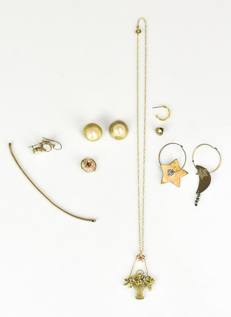 9 Karat Gold Drop Pearl Earrings and Misc. Jewelry: 9 K Drop Pearl Earrings and Misc. Jewelry Lot C/O; (1) pair of drop earrings hallmarked 375 leverback french wire, (1) Krementz Pin, (1) Gold tone basket necklace and (4) misc. Jewelry pieces.
