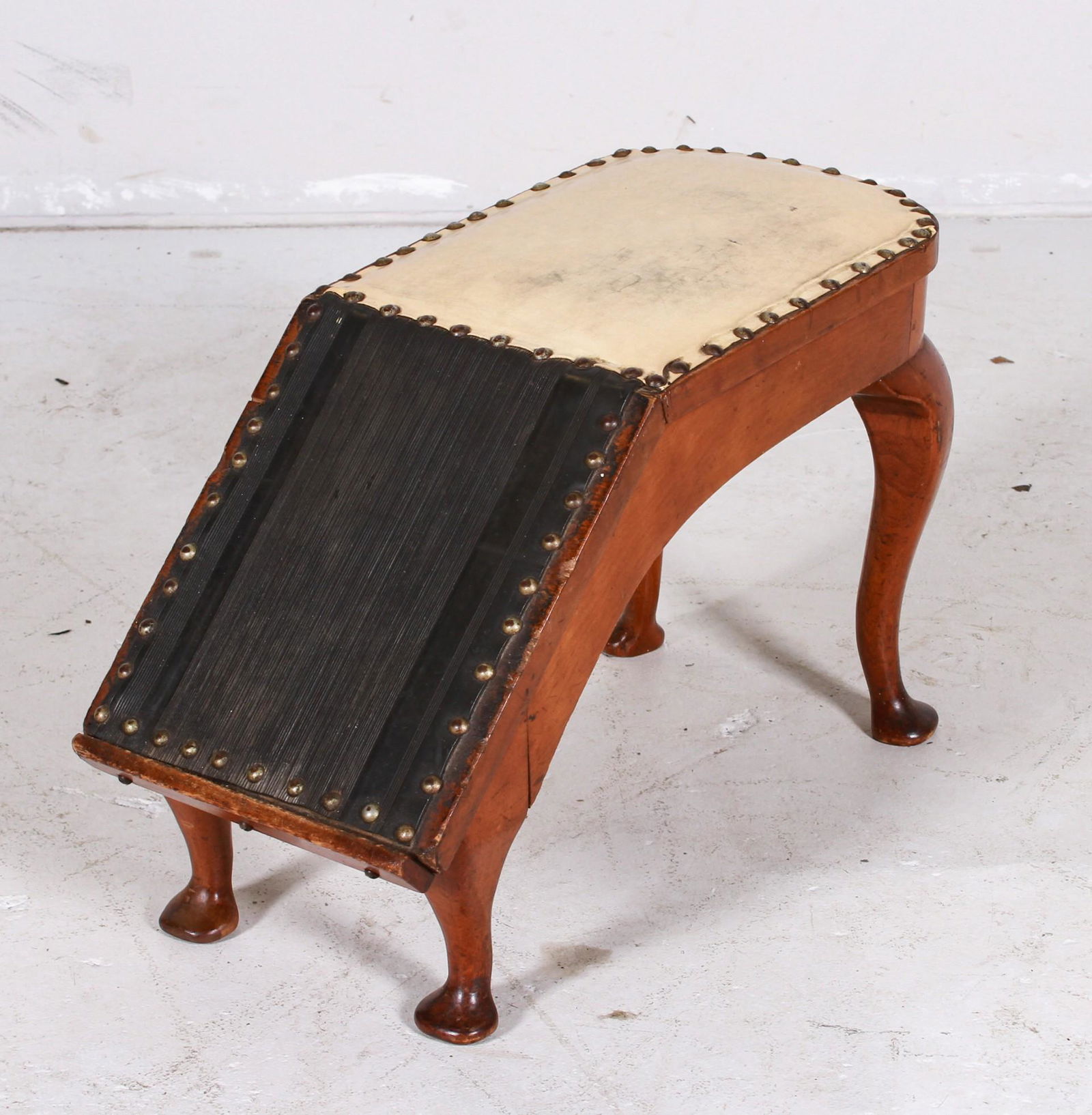 QA style shoe shine stand: QA style shoe shine stand, black and cream leather upholstered, 14"h x 26"w