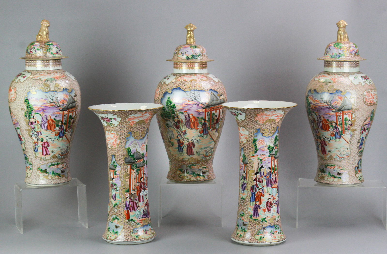 5-Piece Chinese Mandarin Garniture Set: 5-Piece Chinese porcelain Mandarin style garniture set, c/o (3) covered jars, foo dog finials, unmarked, 18-1/2" h, (2) beaker vases, scalloped rim, unmarked, 14-3/4" h, wear to edges of lid on all 3