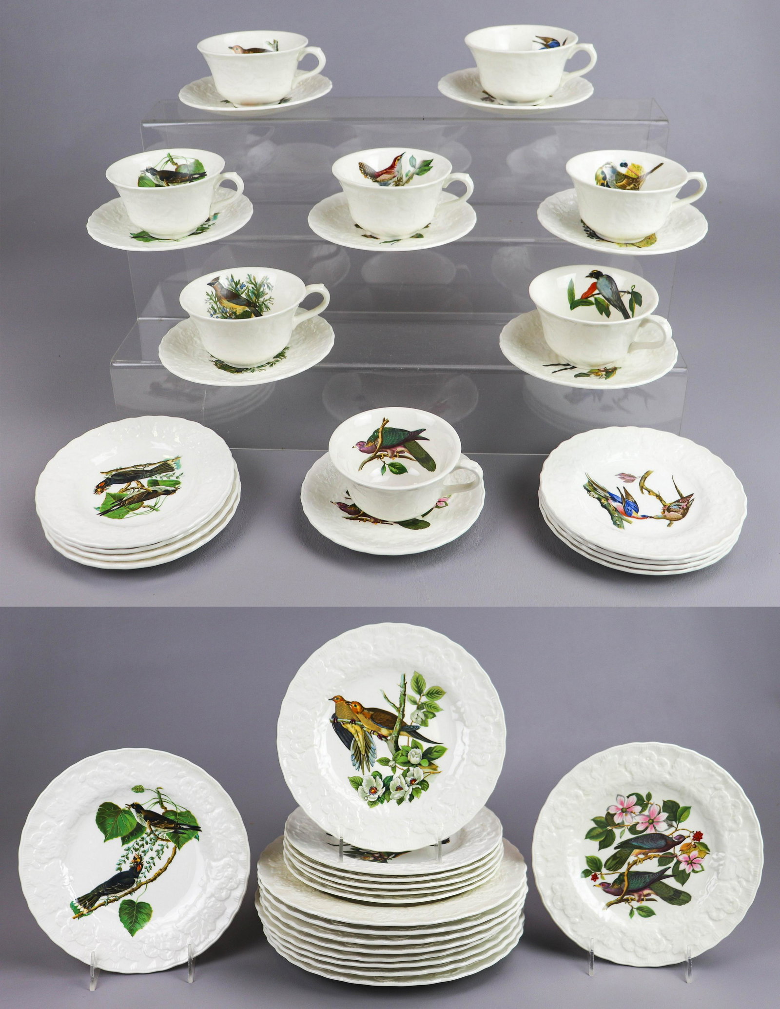 (40) Pcs Alfred Meakin Birds of America Dinnerware: (40) Pcs Alfred Meakin porcelain dinnerware, reproduced from the Elephant Folio Edition of Audubon's Birds of America by National Audubon Society, c/o (8) 10-3/4" dinner plates, (8) 8-3/4" salad plate