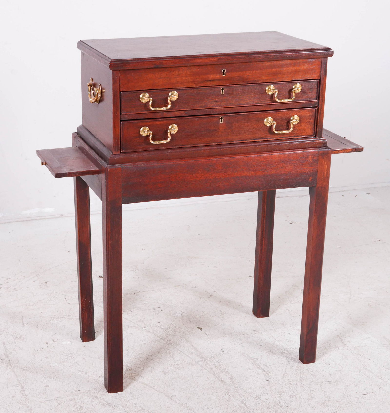 Chippendale style silverware chest (1 of 3)