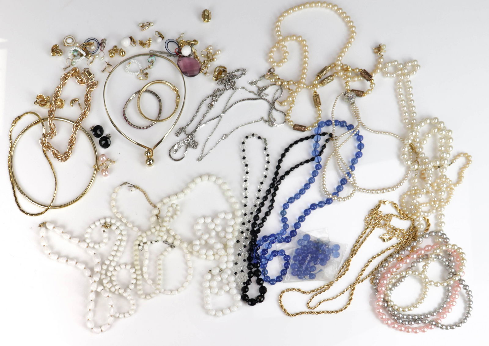 Vintage Fashion Jewelry Lot (1 of 5)