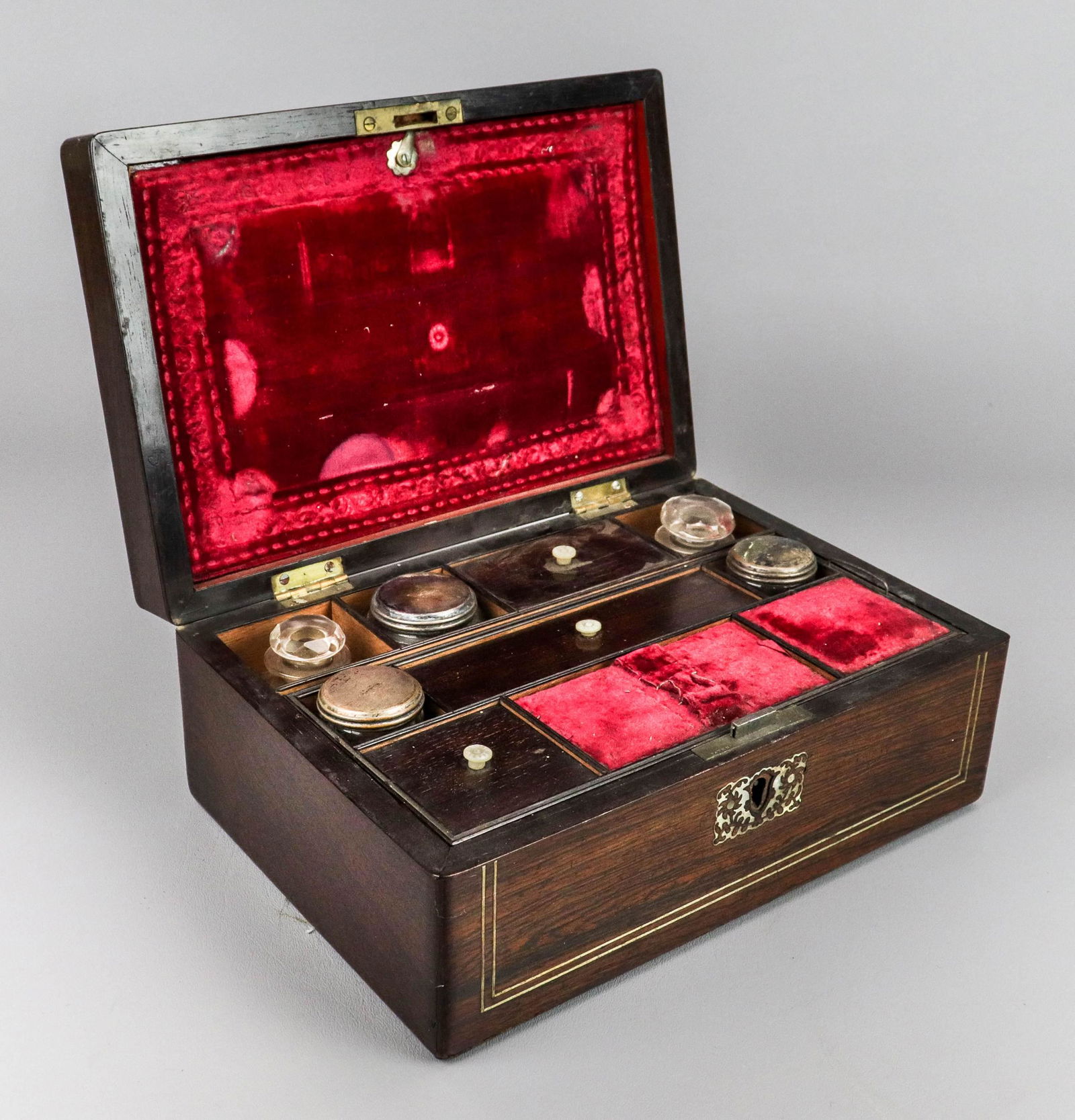 Mahogany ladies necessaire makeup box (1 of 2)