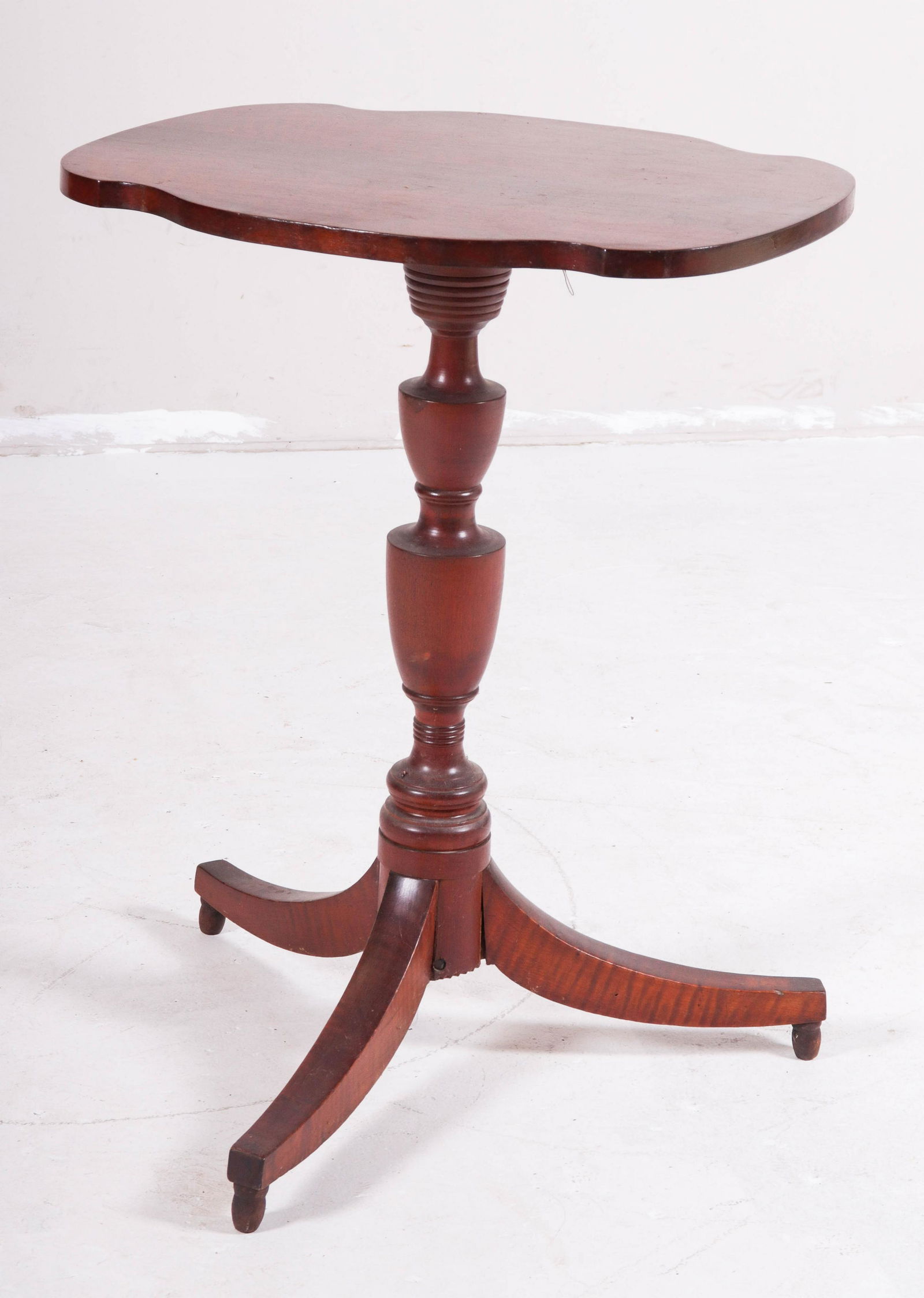 NE tiger maple candlestand, c 1800-1820 (1 of 3)