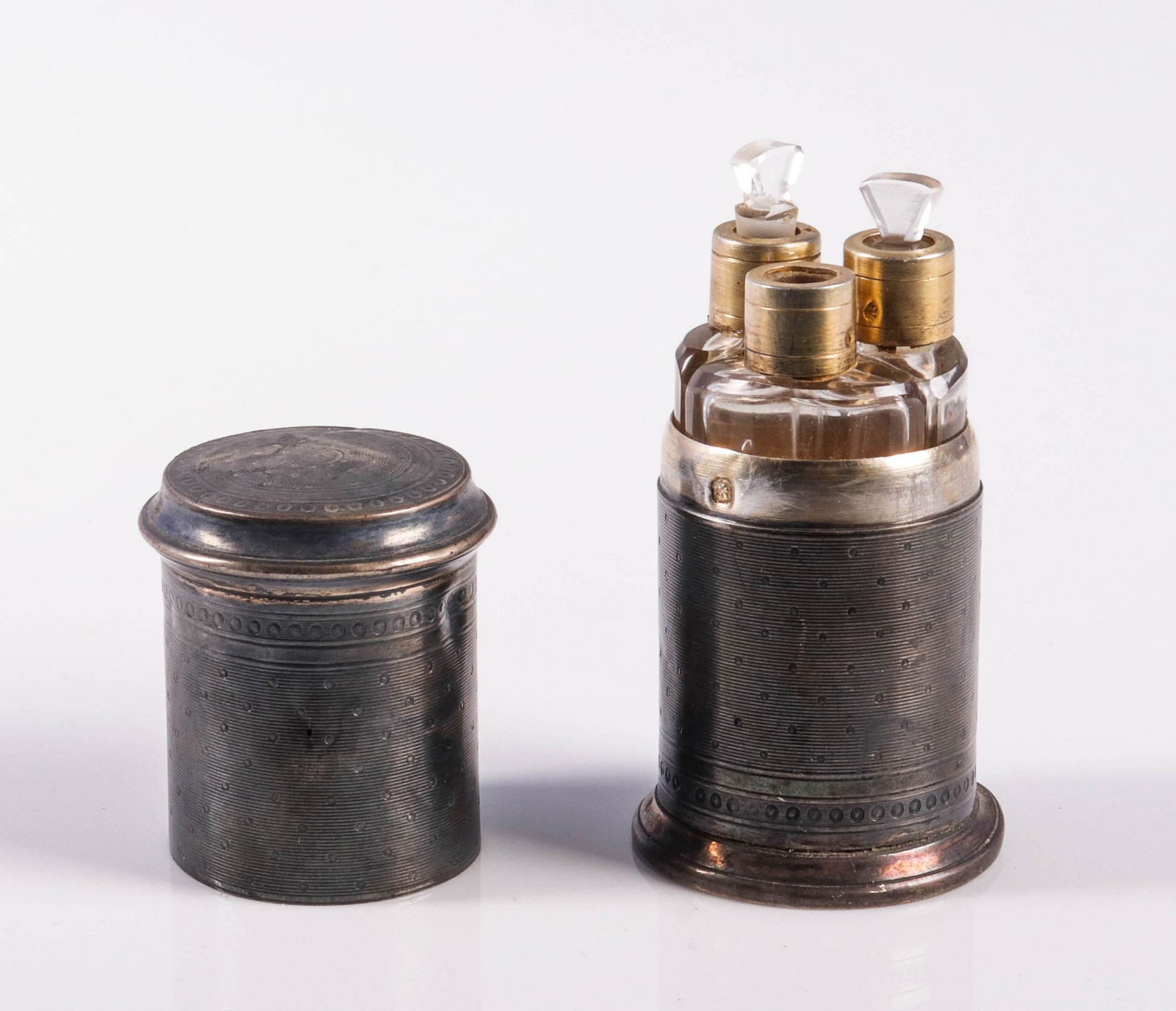 French 950 Silver Perfume Necessarie (1 of 4)