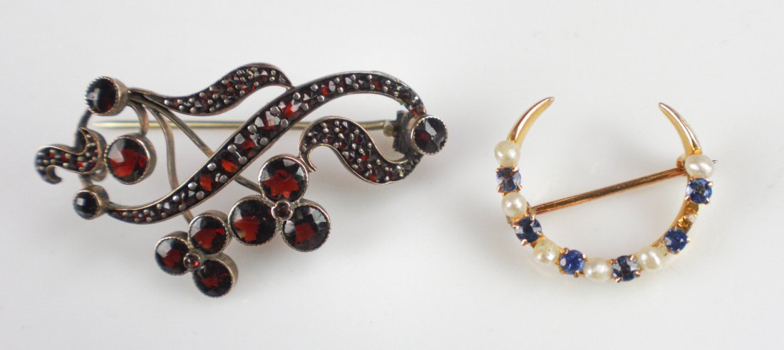 (2) Vintage Brooches (1 of 3)