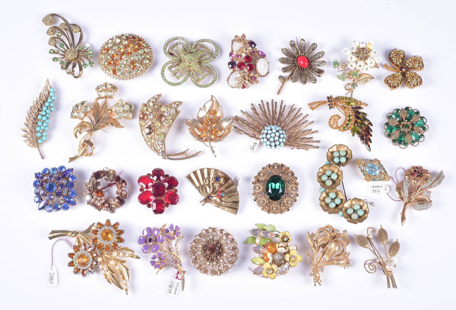 (28) Pc Lot of Vintage Brooches (1 of 7)