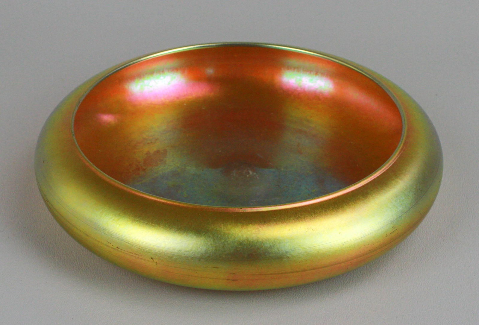 Steuben Aurene Low Bowl (1 of 4)