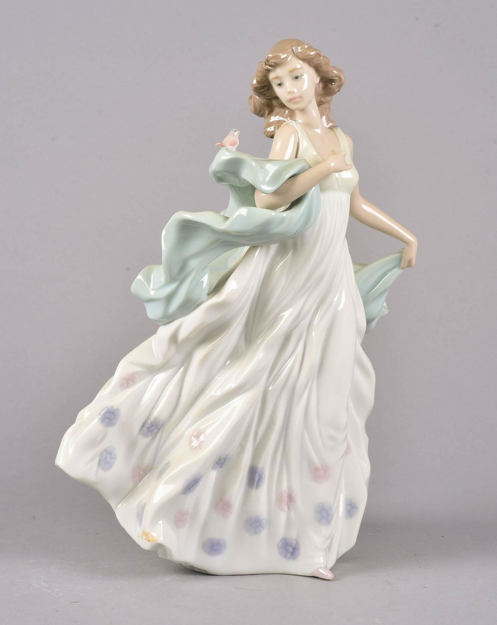 Lladro Summer Serenade Figure (1 of 5)