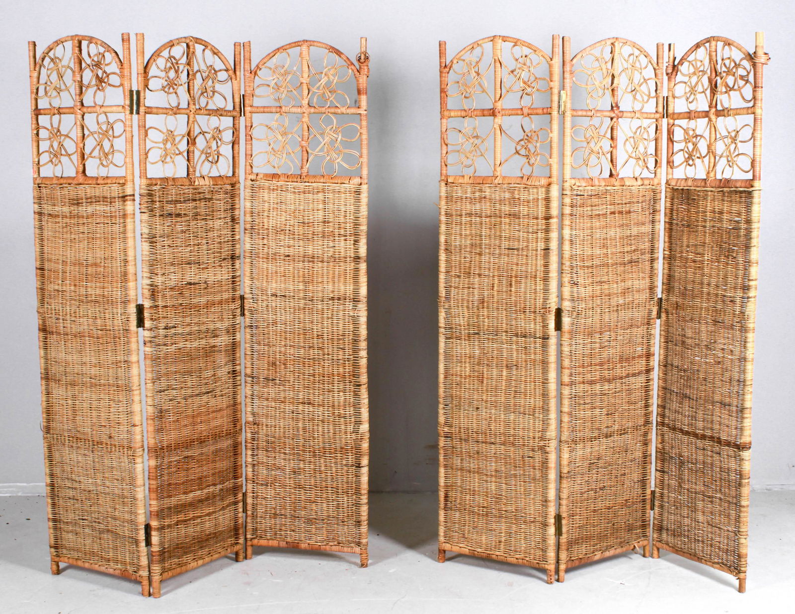 Pair 3-panel wicker screens (1 of 1)