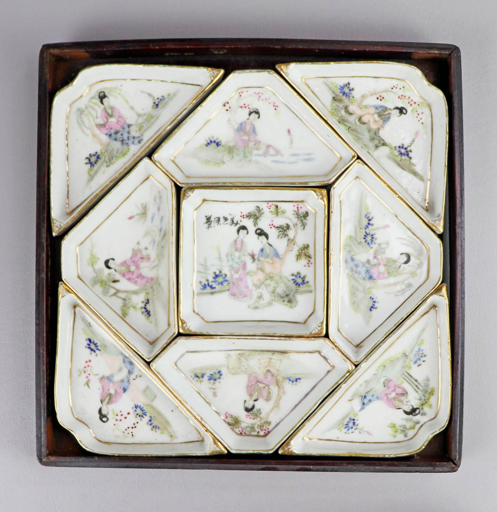 Chinese Porcelain Sweetmeat Set (1 of 2)