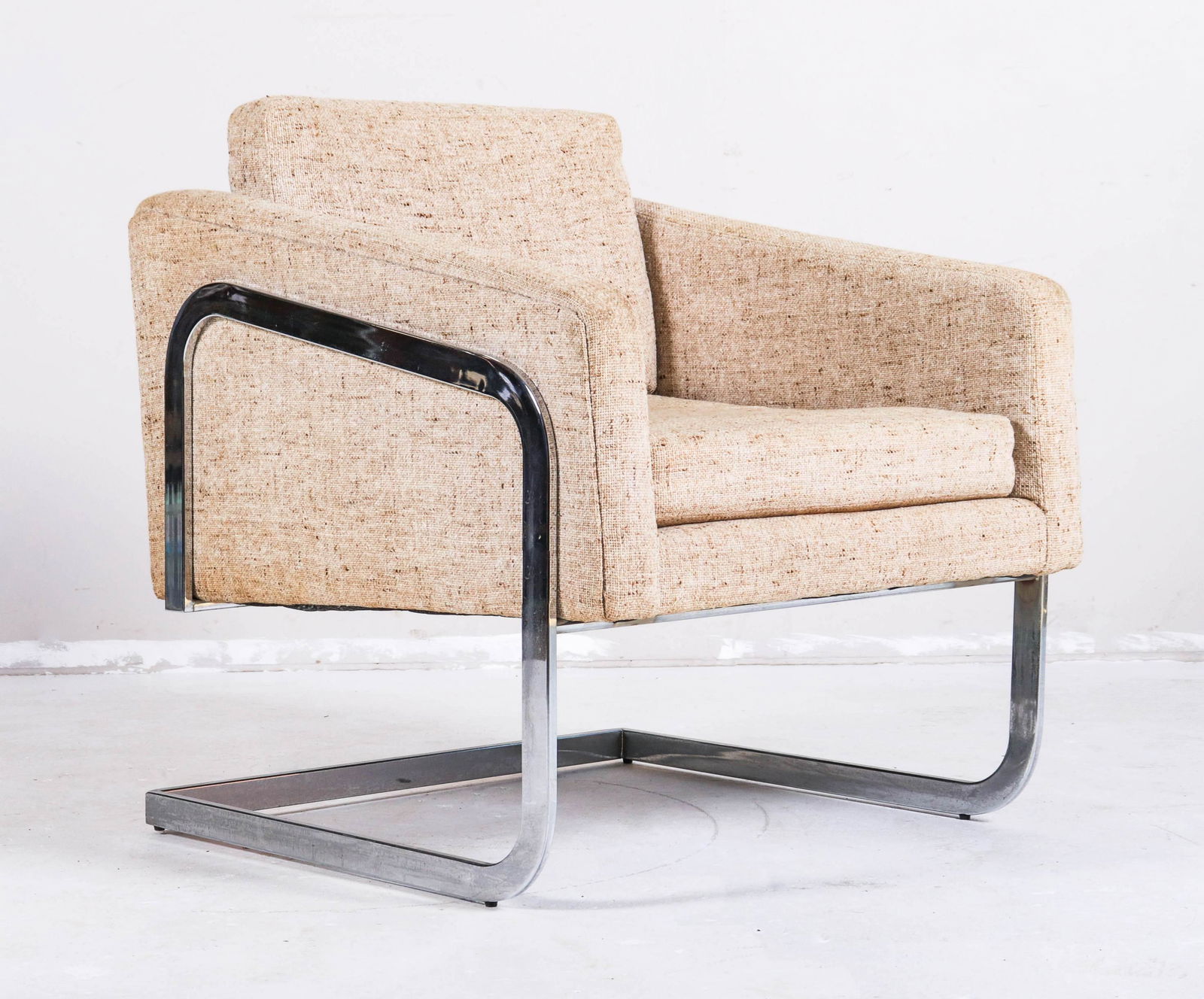 Modern Design Chrome upholstered lounge chair (1 of 4)