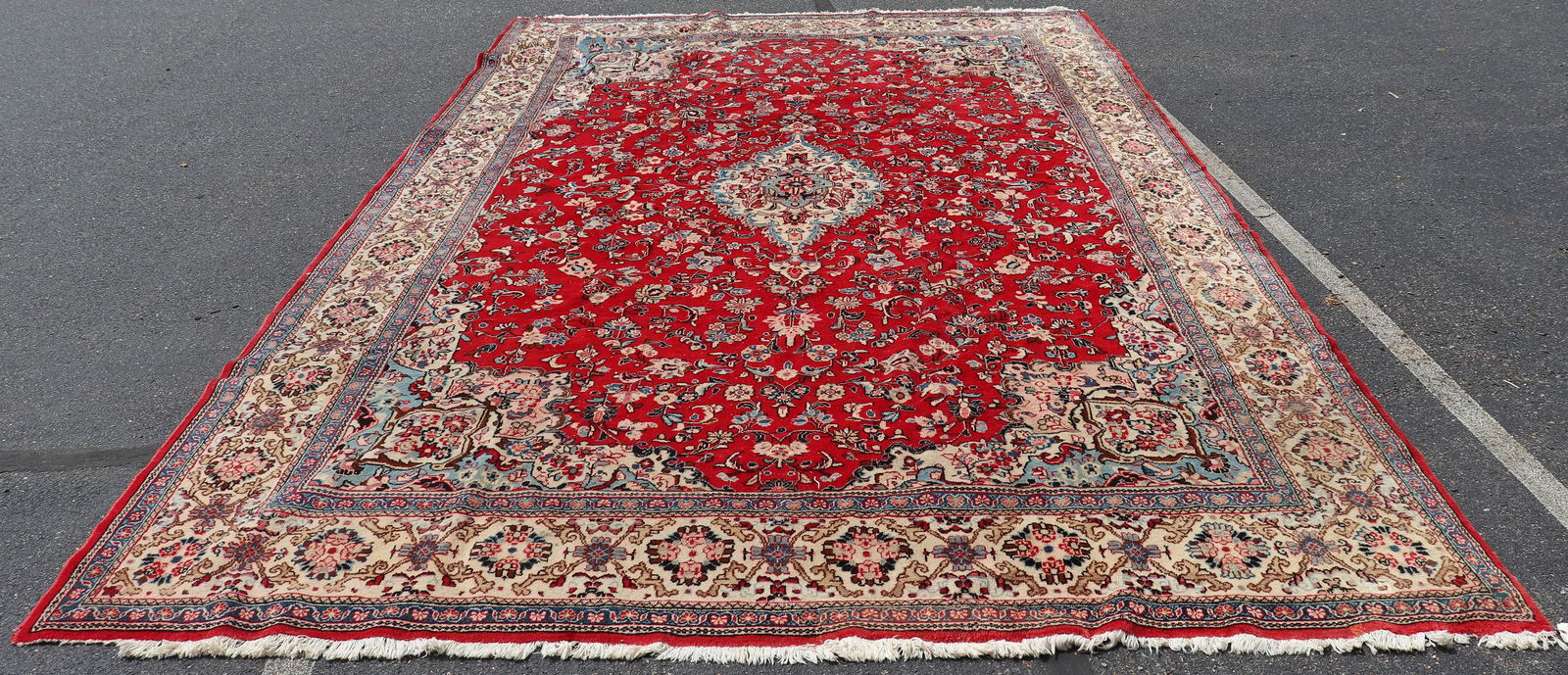 10'3" X 16'11" Semi Antique Persian Sarouk Rug: 10'3" X 16'11" Semi Antique Persian Sarouk Rug