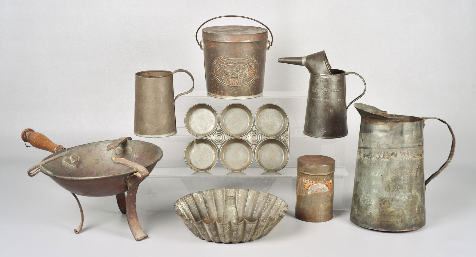 (8) Tin and Iron Table Items (1 of 1)