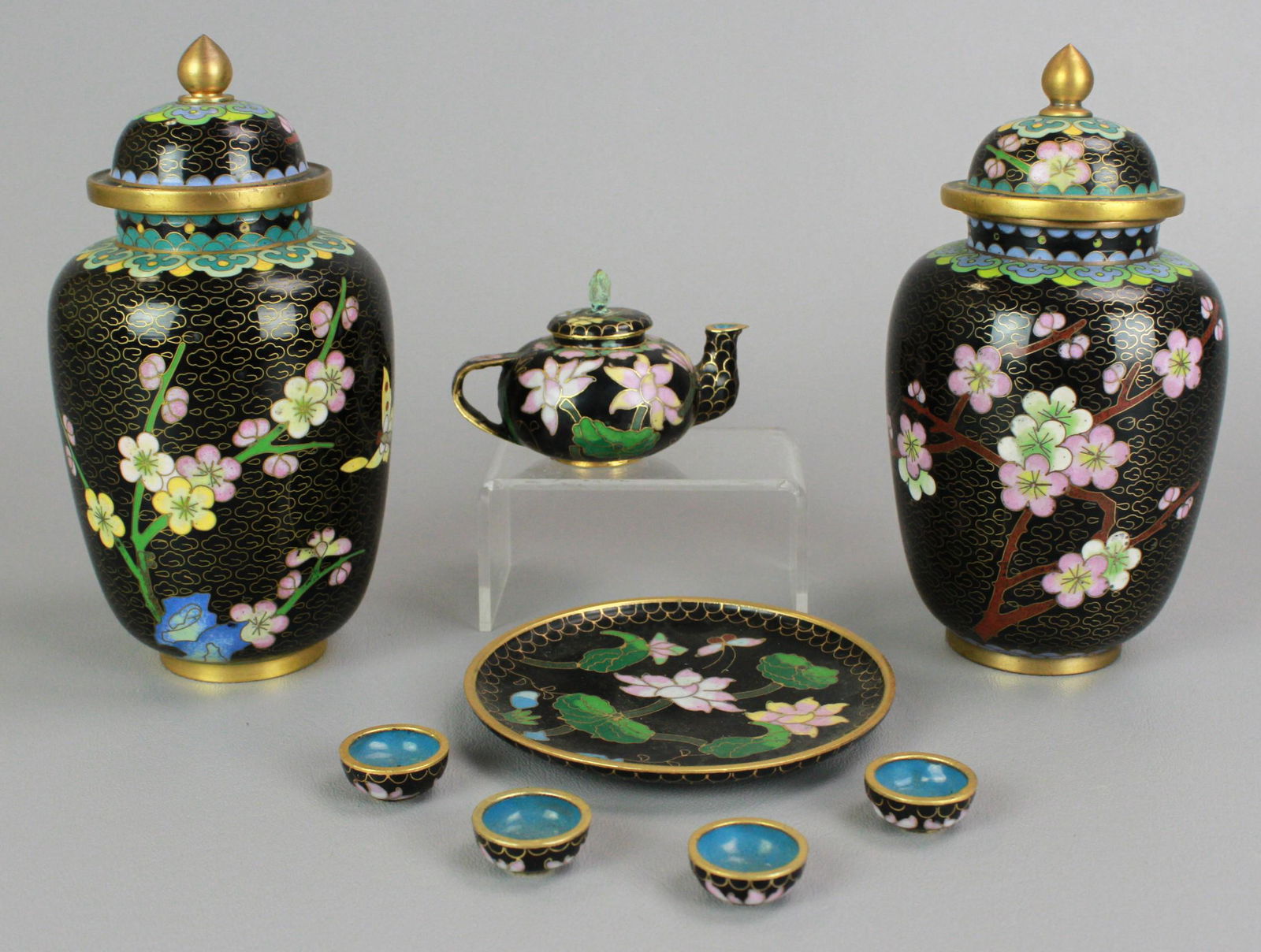 (8) Pcs Chinese cloisonne (1 of 2)
