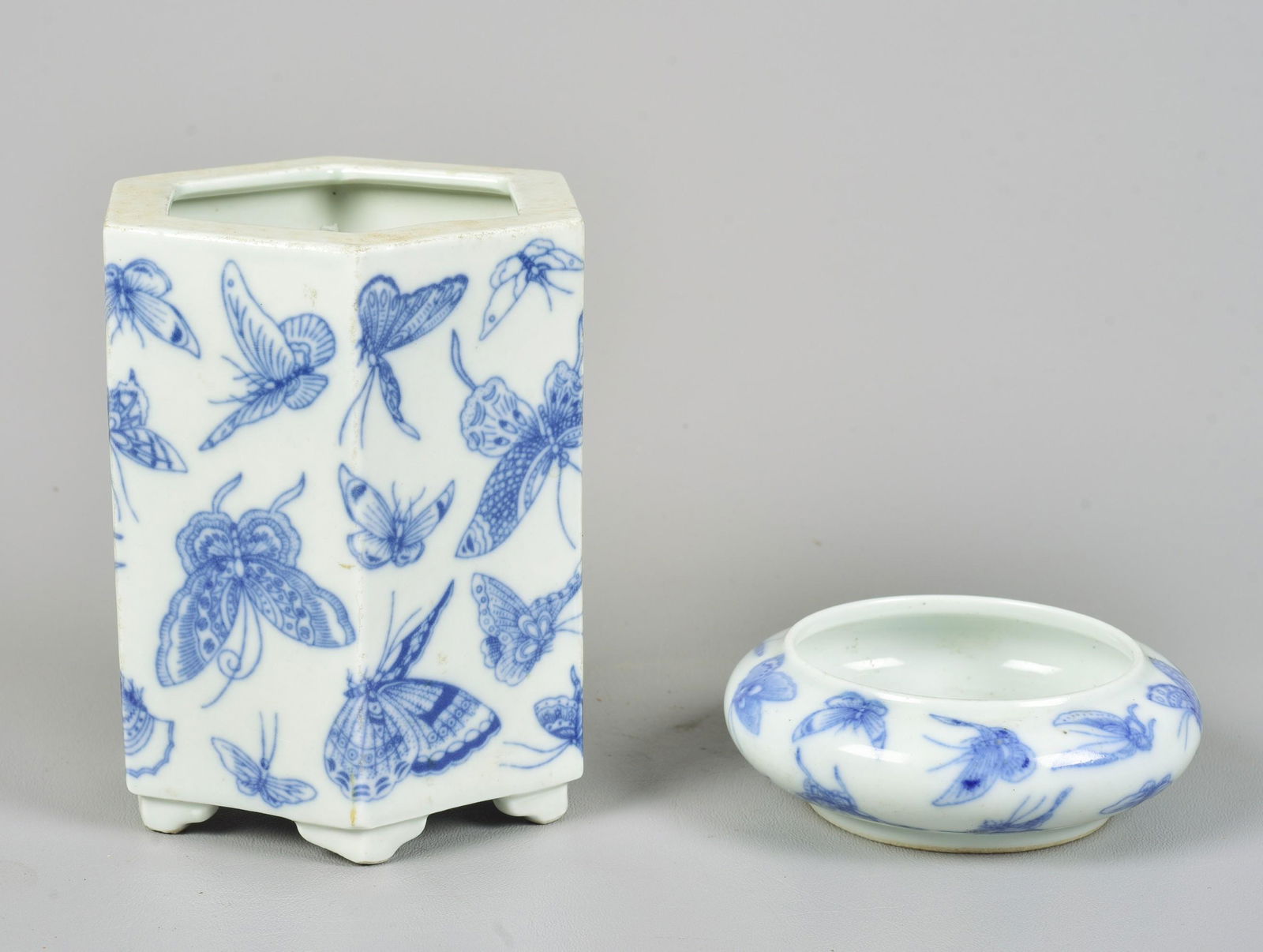 (2) Chinese Blue & White Porcelain Pieces (1 of 3)
