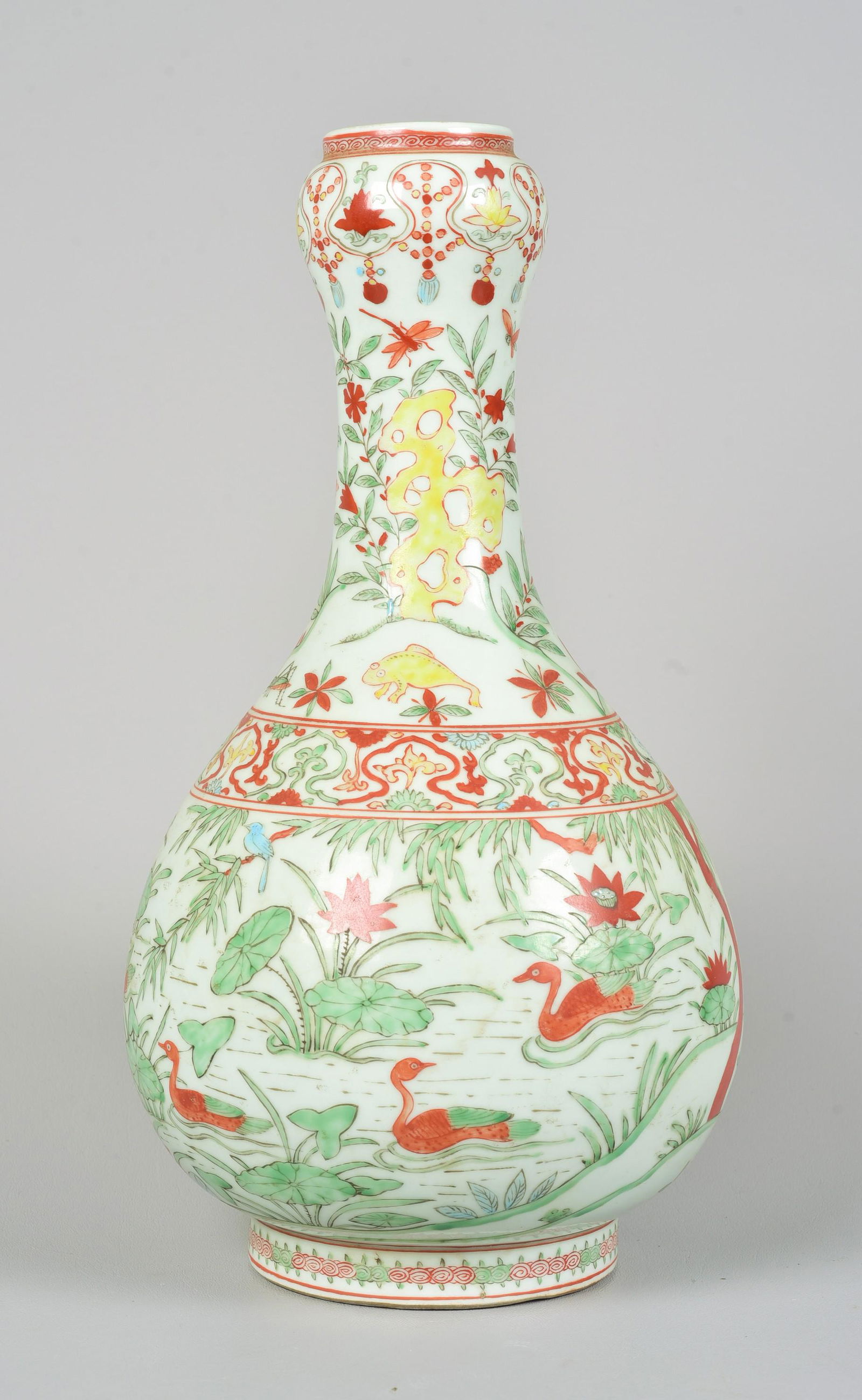 Chinese Ming Style Porcelain Garlic Head (1 of 5)