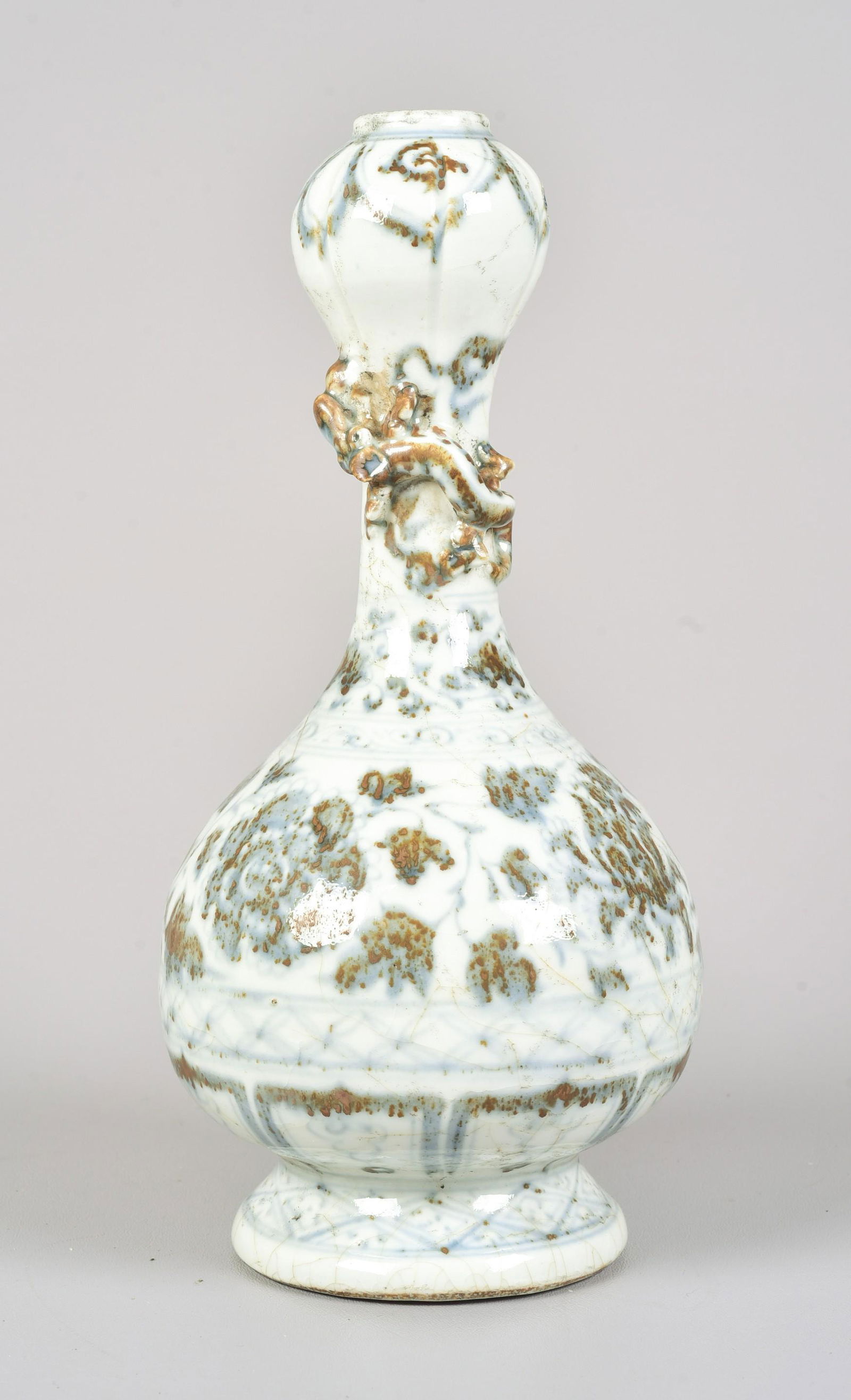 Chinese Porcelain Ming Style Garlic Head Vase (1 of 5)
