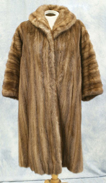 Natural mink coat, medium length, about size 12-14: Natural mink coat, medium length, about size 12-14