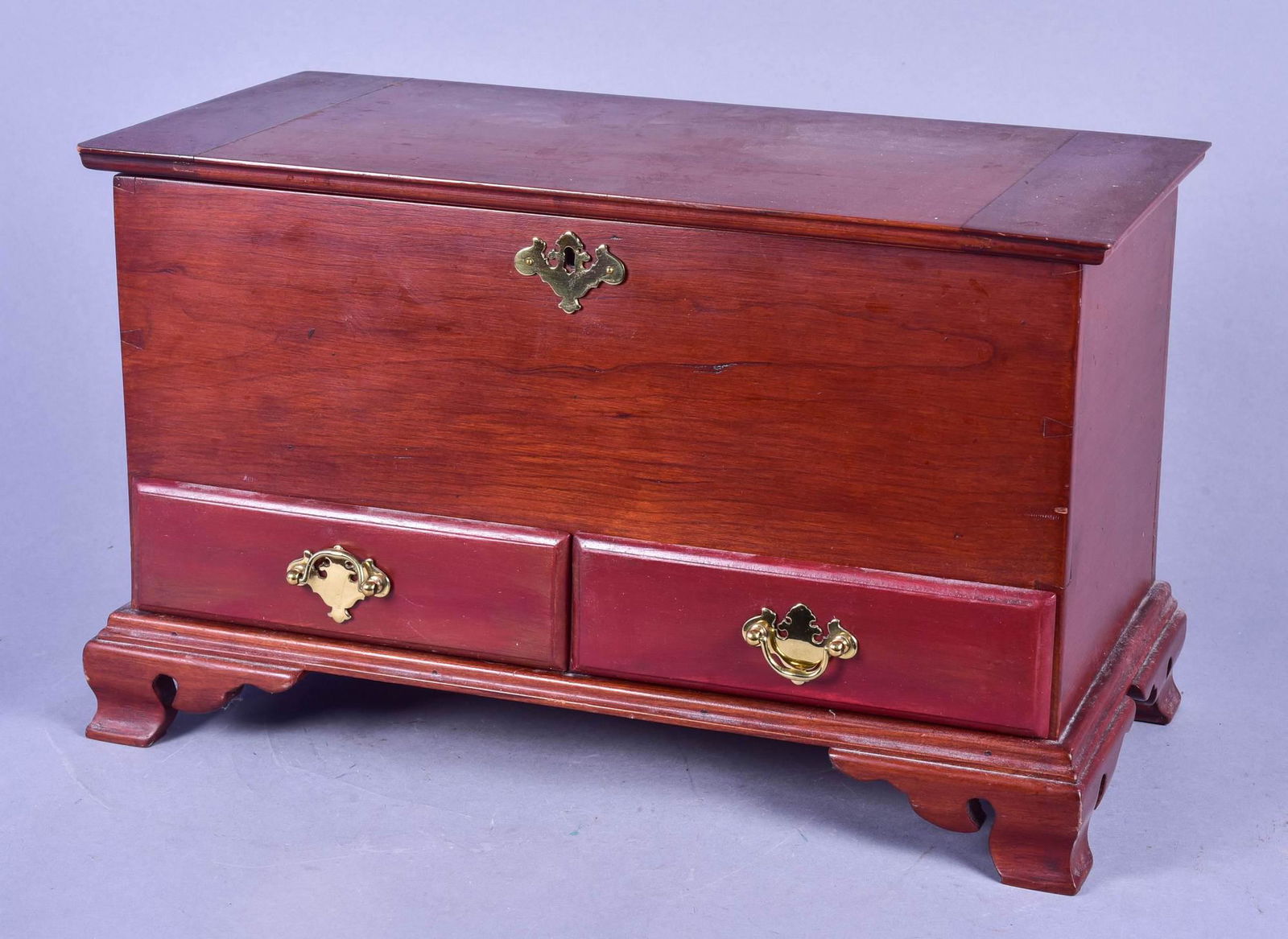 Reproduction miniature blanket chest (1 of 5)