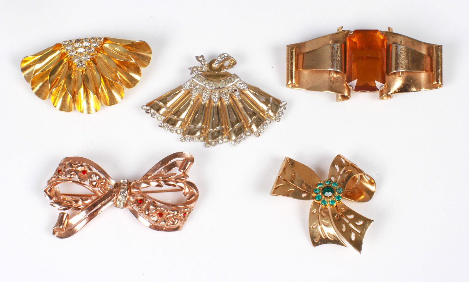 (5) Retro Pin Lot (1 of 6)