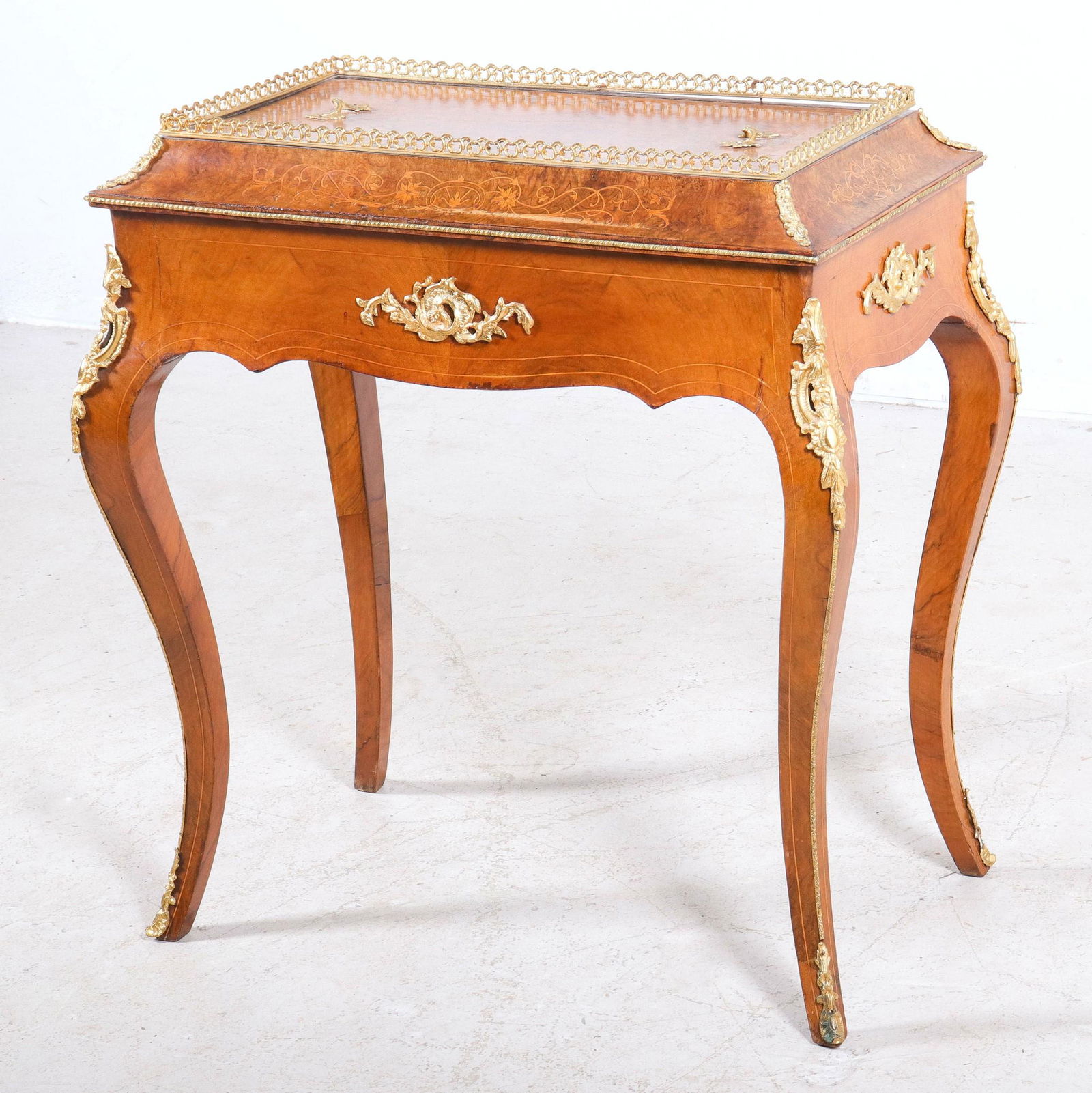 French style burl walnut inlaid planter (1 of 9)