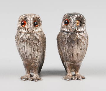 Sterling Richard Comyns Owl Form Shakers: Sterling Richard Comyns owl form shakers, 1960 London, applied amber glass eyes, (1) of which missing, 2-7/8" H, 7.39 TO, marked at back of tail feathers.