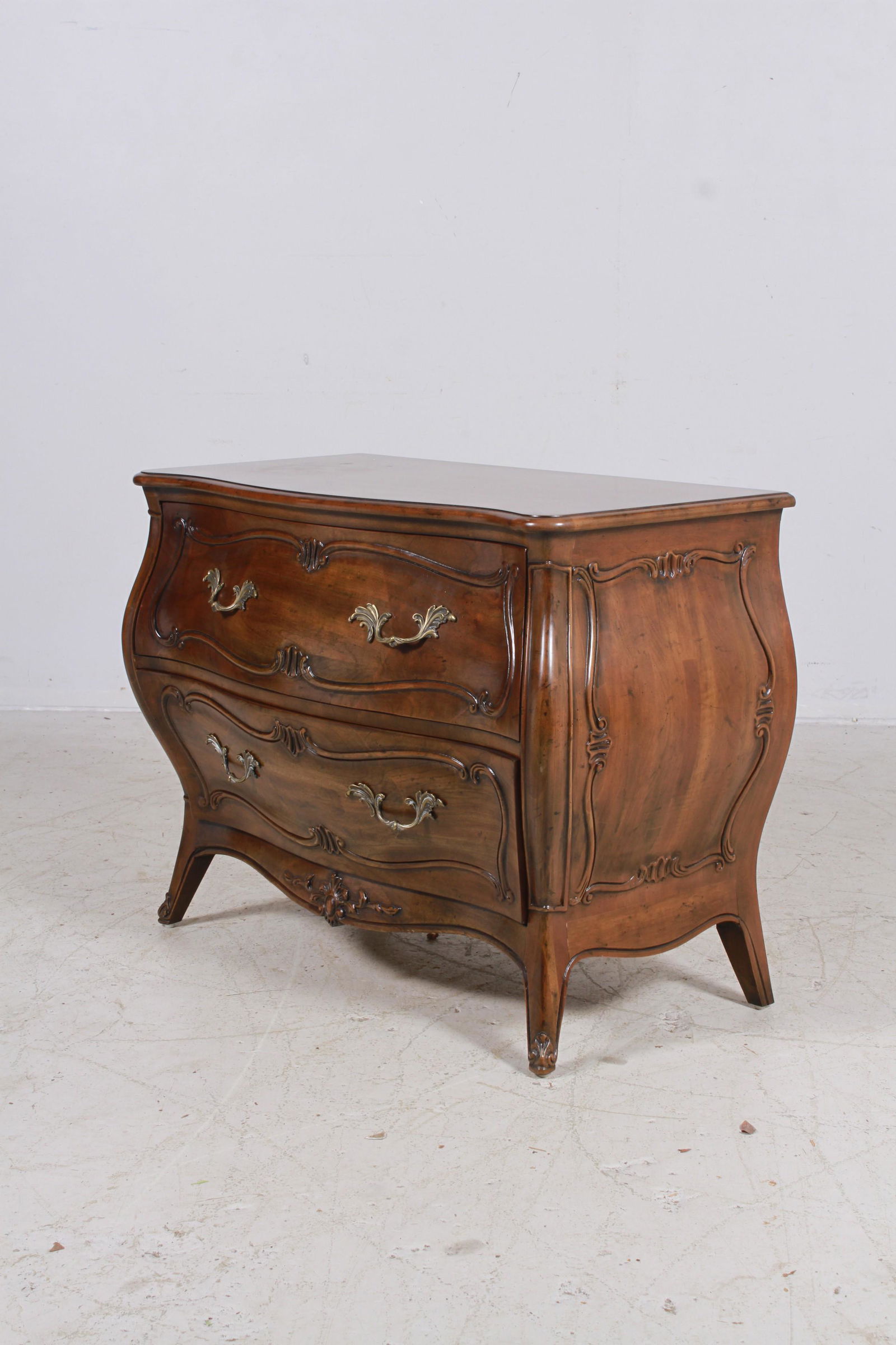 Henredon French style walnut bombe commode (1 of 3)