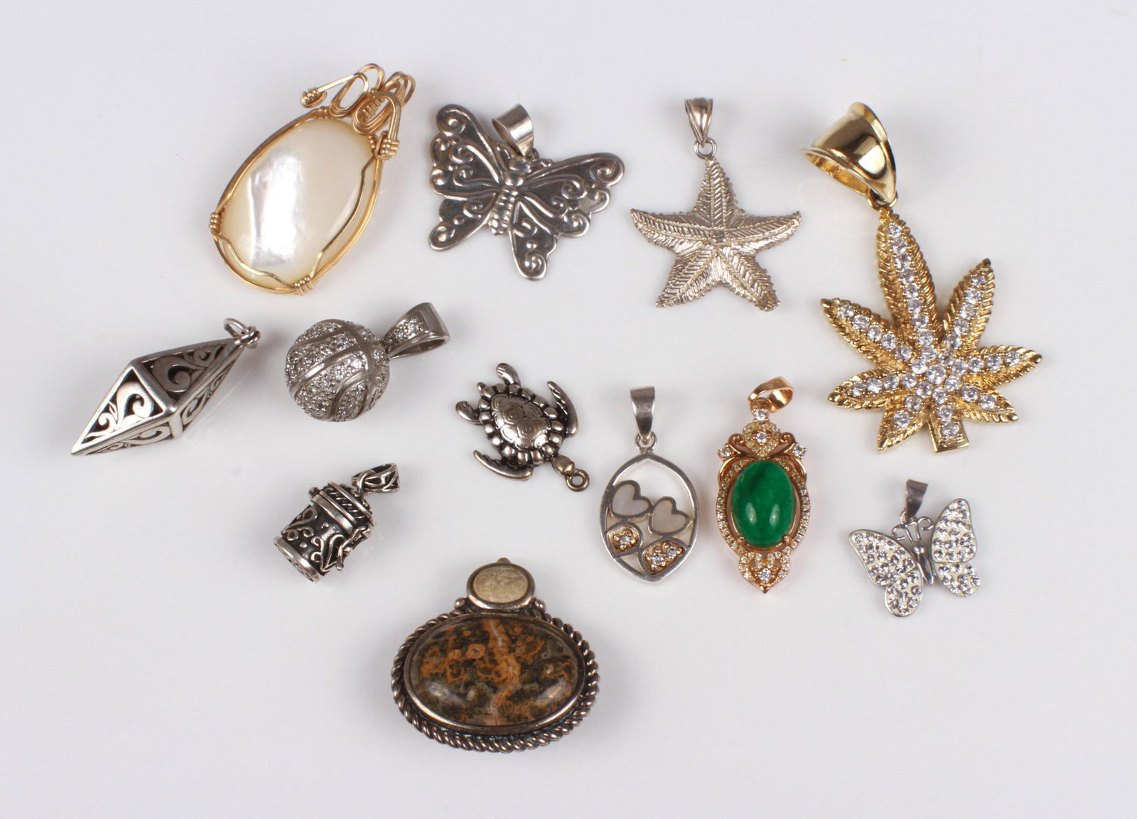 (12) Pc Pendant Lot (1 of 7)